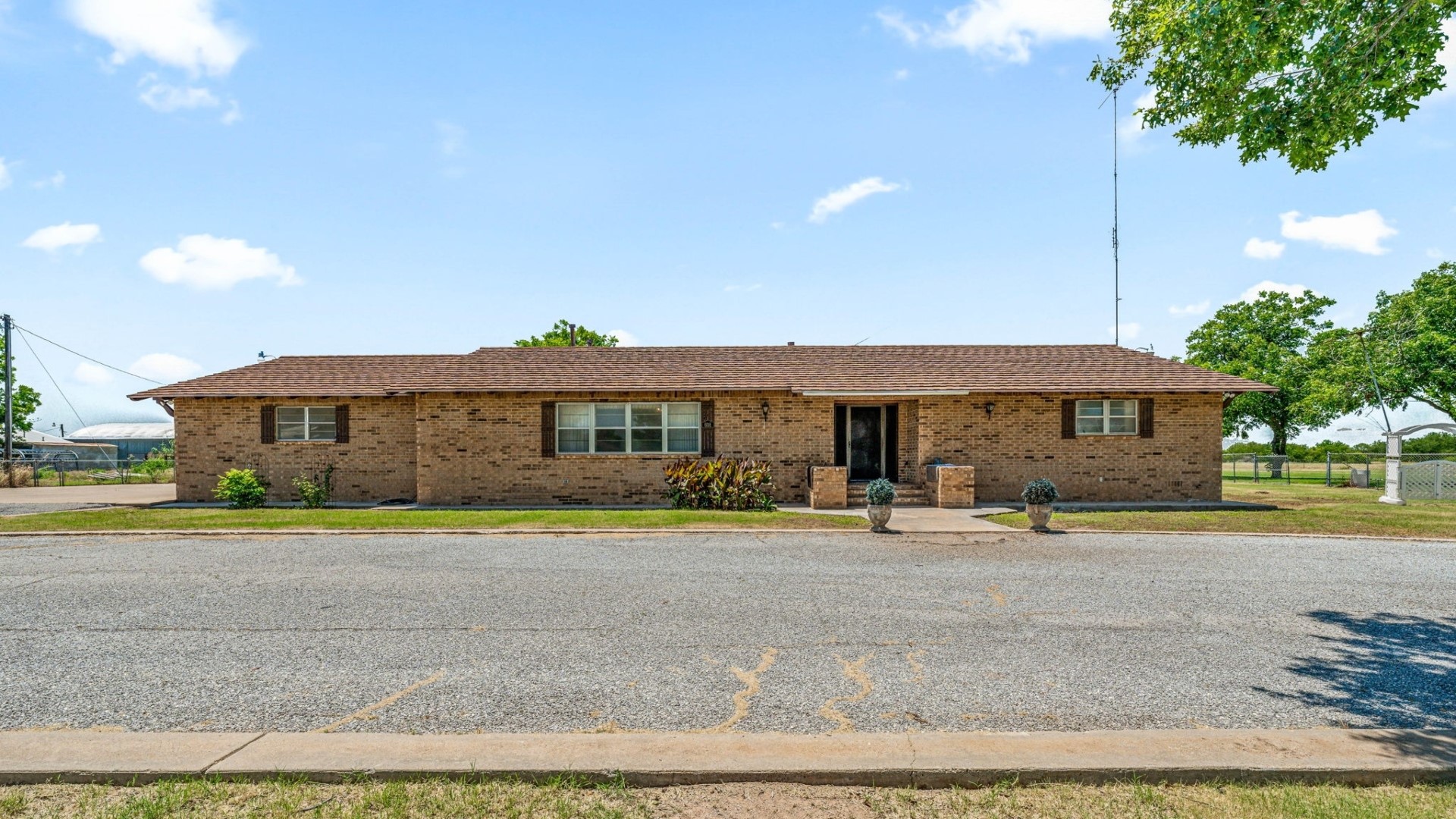 608 Avenue H S Chillicothe TX 79225