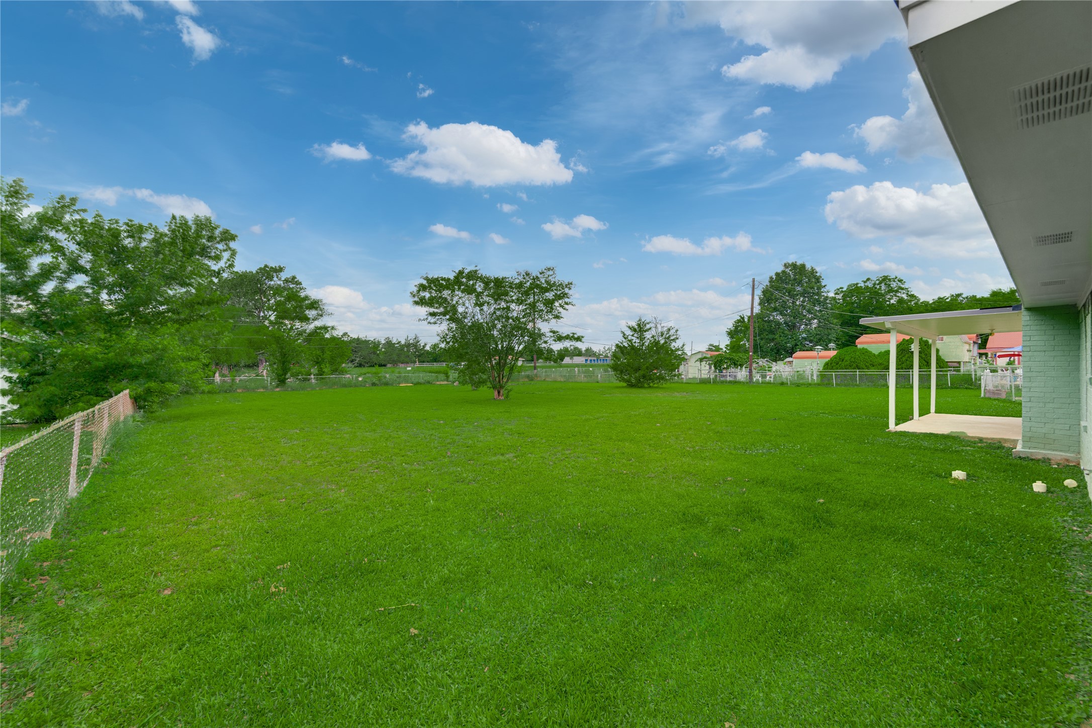2770 40th Street SE Paris TX 75462
