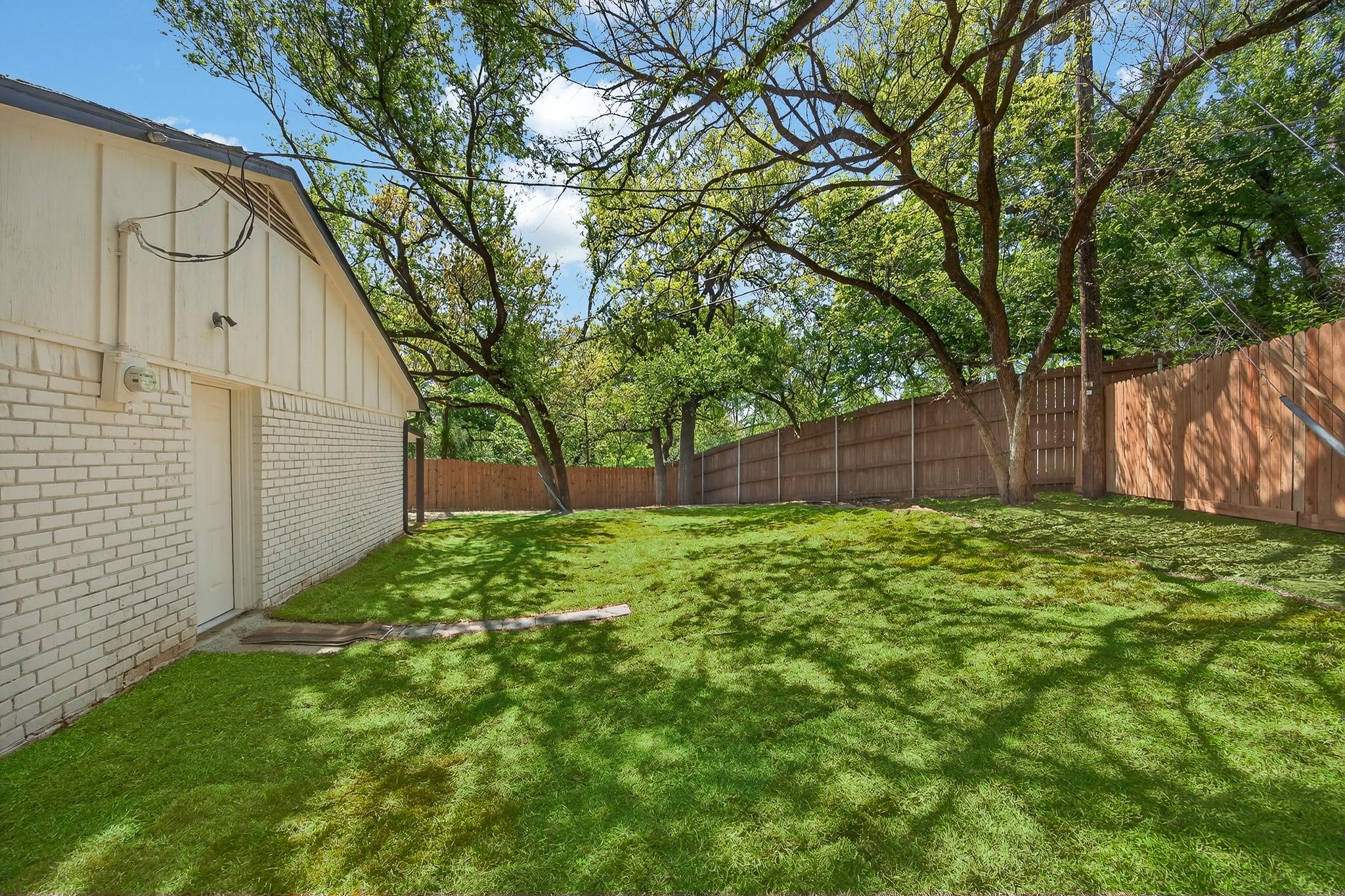 614 Lakeside Drive Irving TX 75062