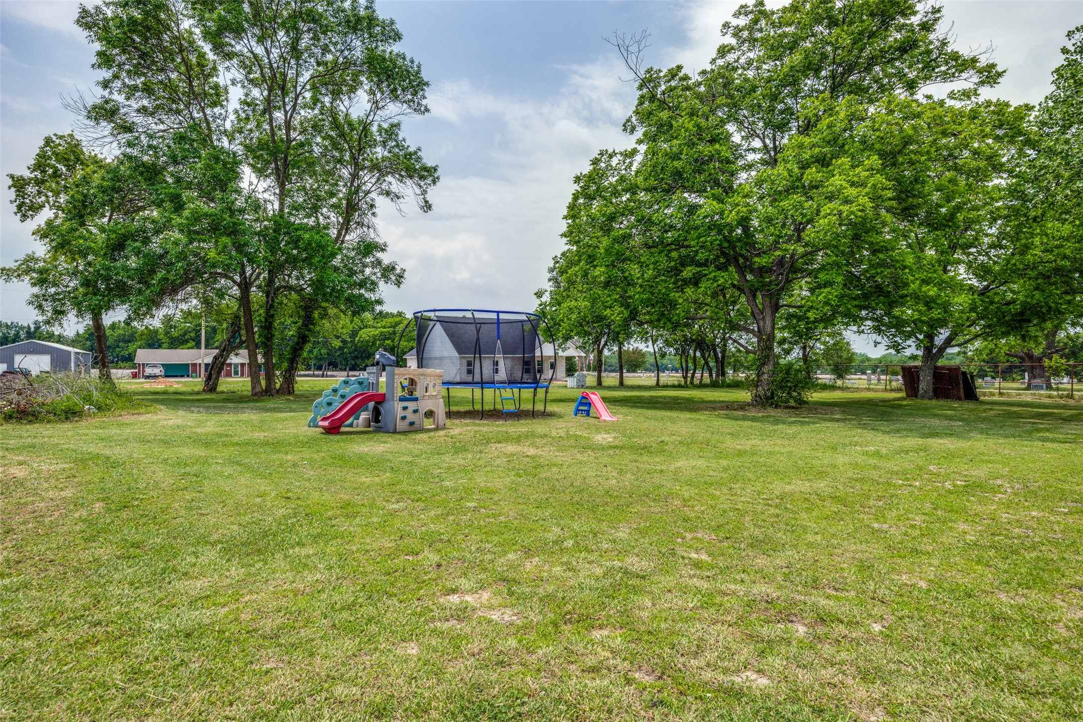 411 W Houston Street Leonard TX 75452