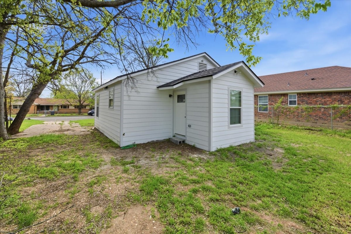 2803 Ross Avenue Waco TX 76711