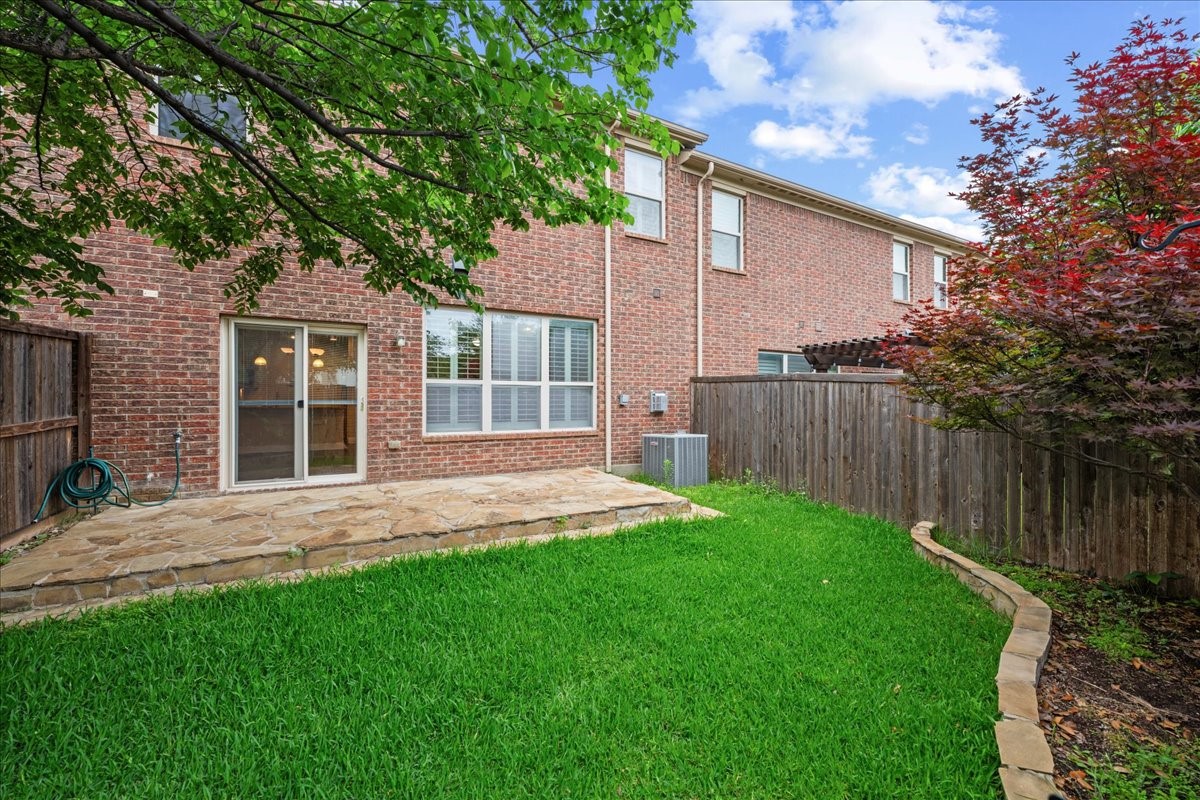 424 Hunt Drive Lewisville TX 75067