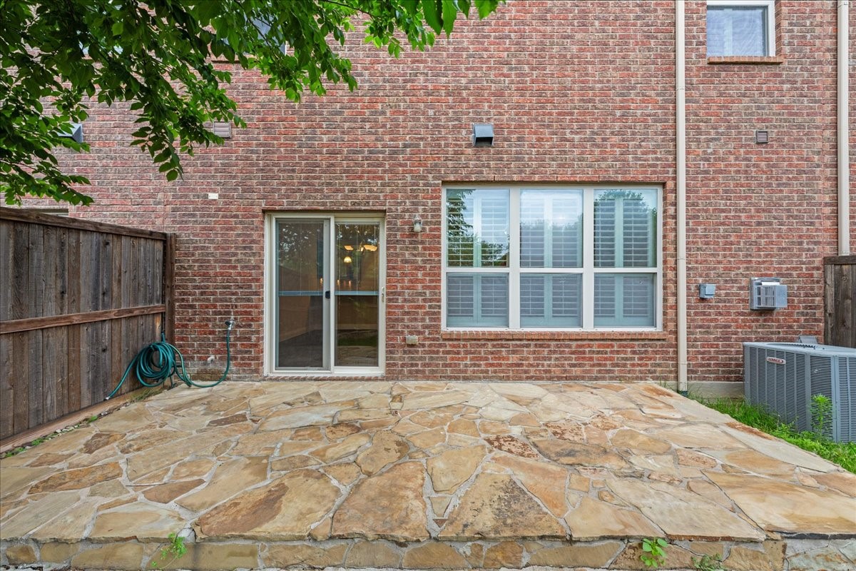 424 Hunt Drive Lewisville TX 75067