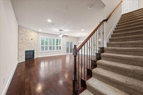 424 Hunt Drive Lewisville TX 75067