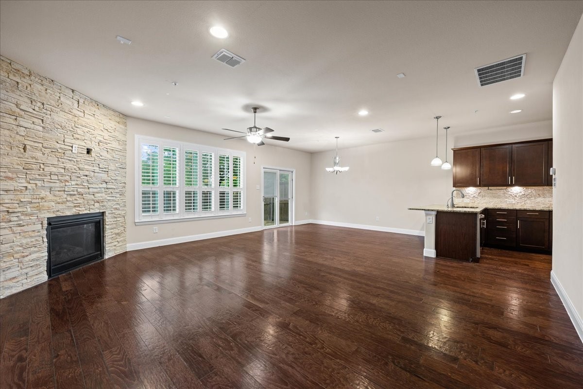 424 Hunt Drive Lewisville TX 75067