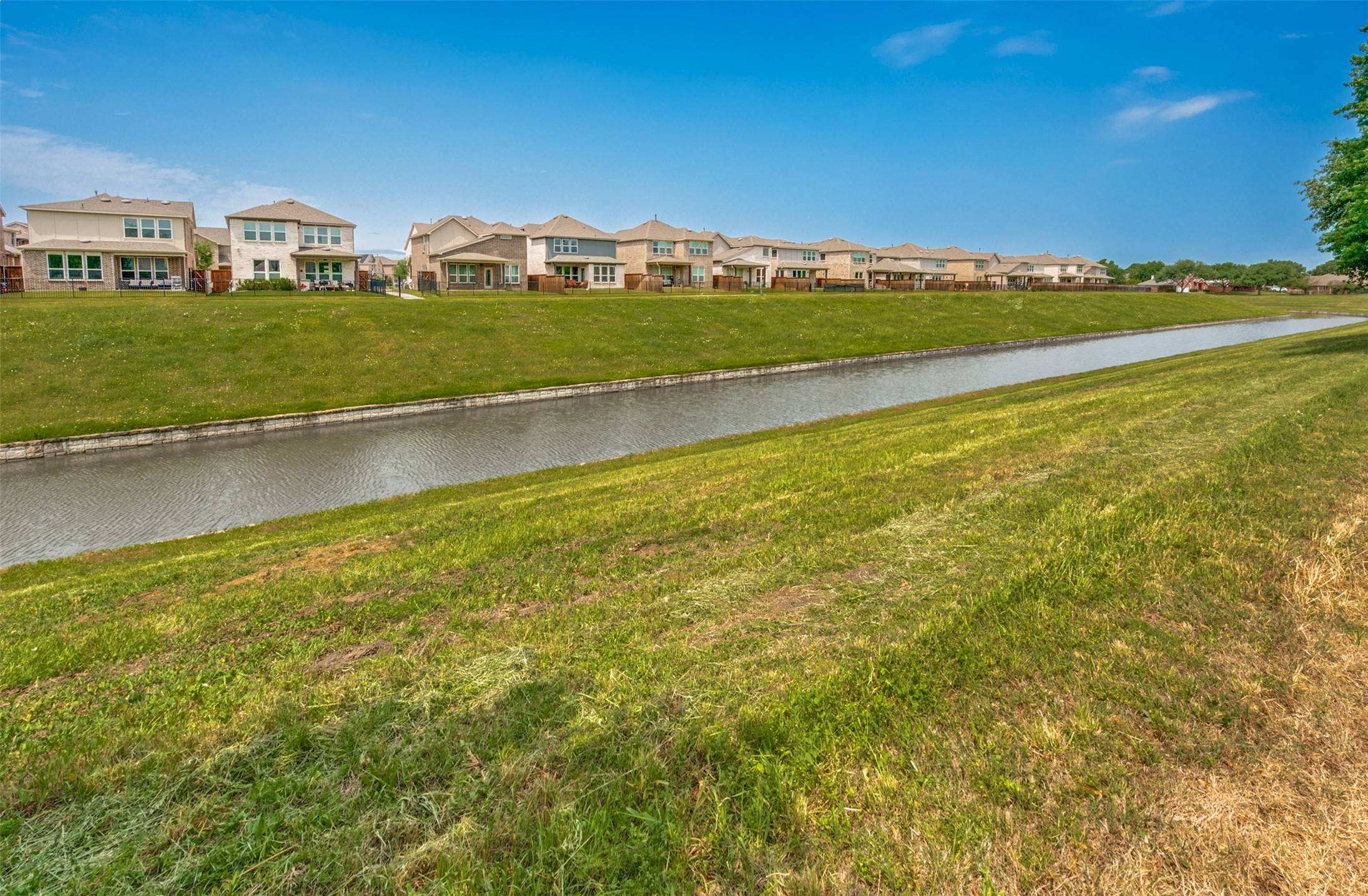 10009 White Lane Irving TX 75063