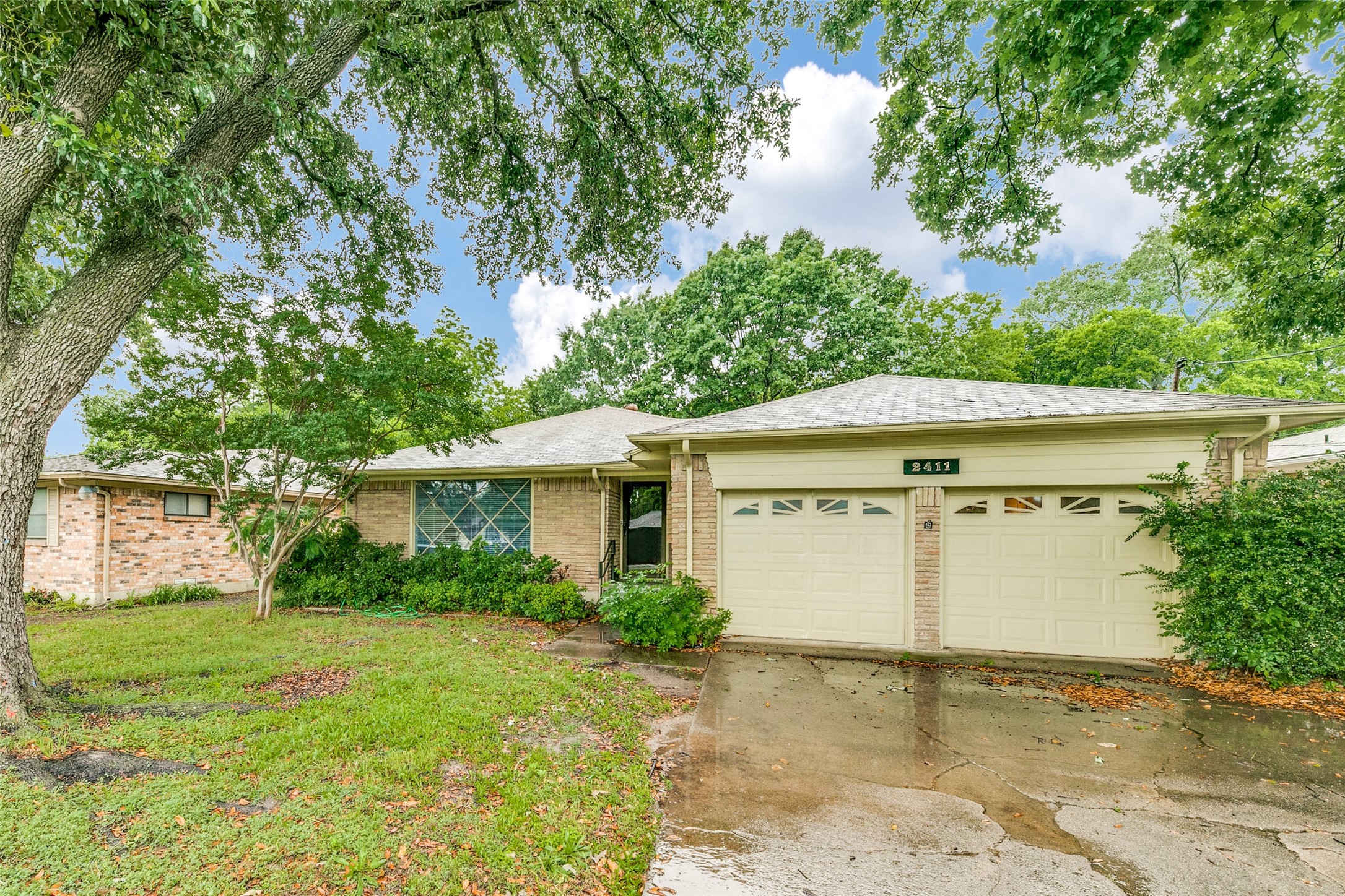 2411 N Prairie Creek Road Dallas TX 75227