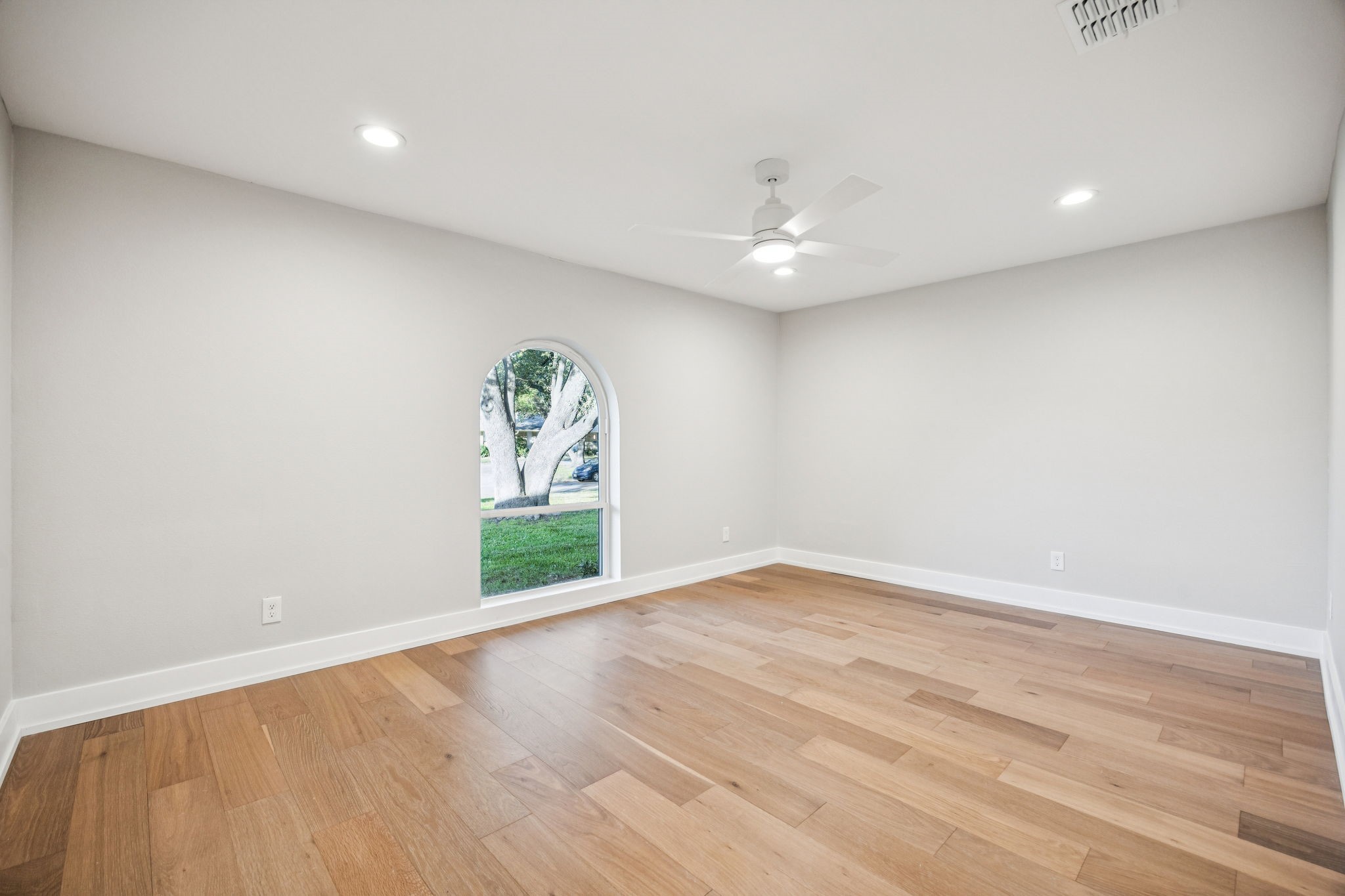 4408 Forest Bend Dallas TX 75244