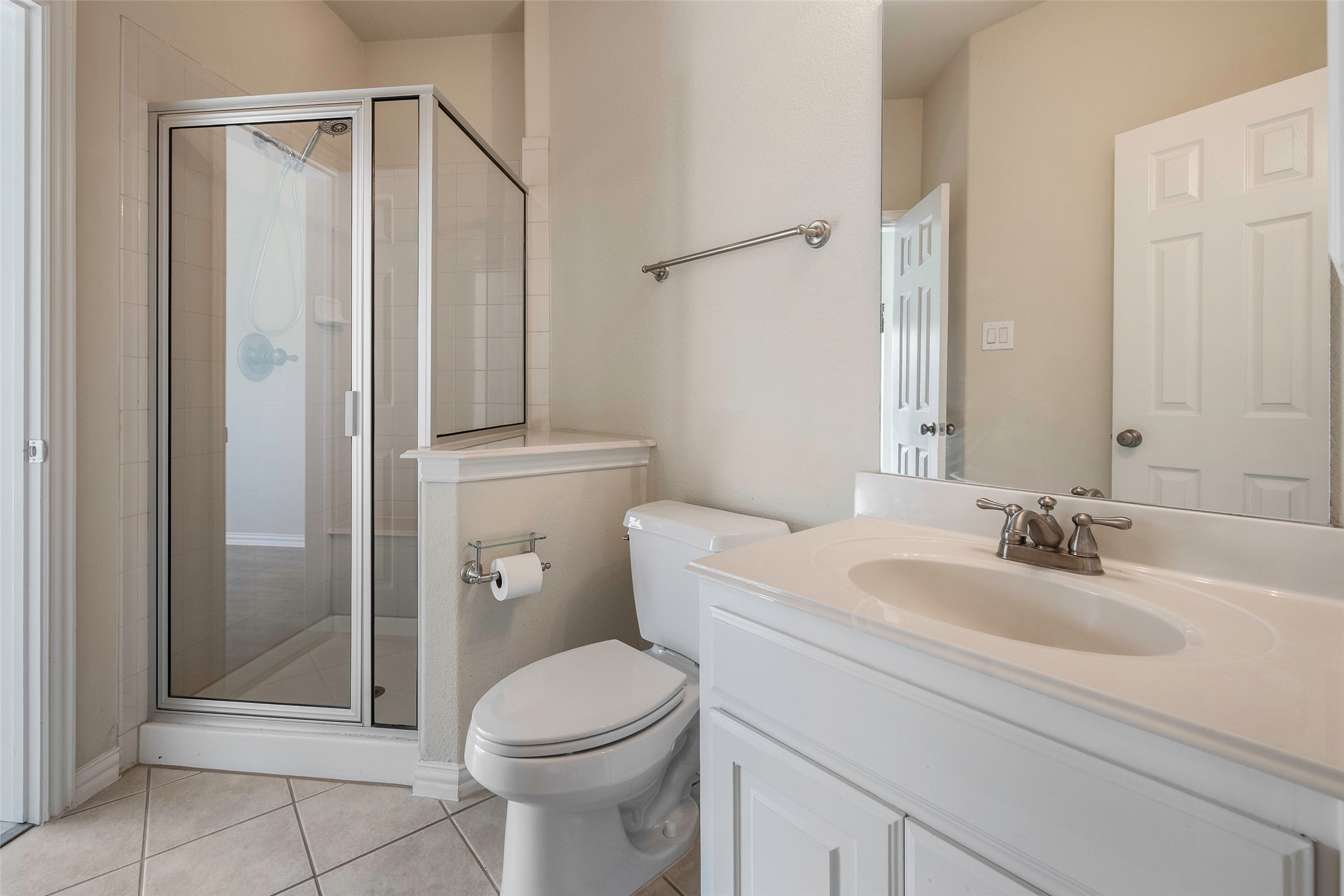 2505 Claymore Avenue Garland TX 75043