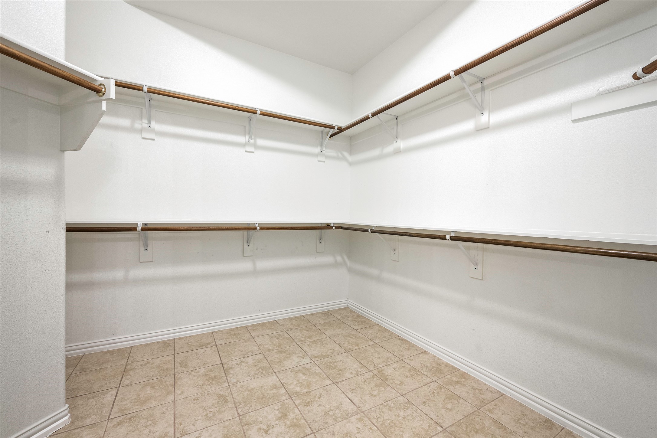 2505 Claymore Avenue Garland TX 75043