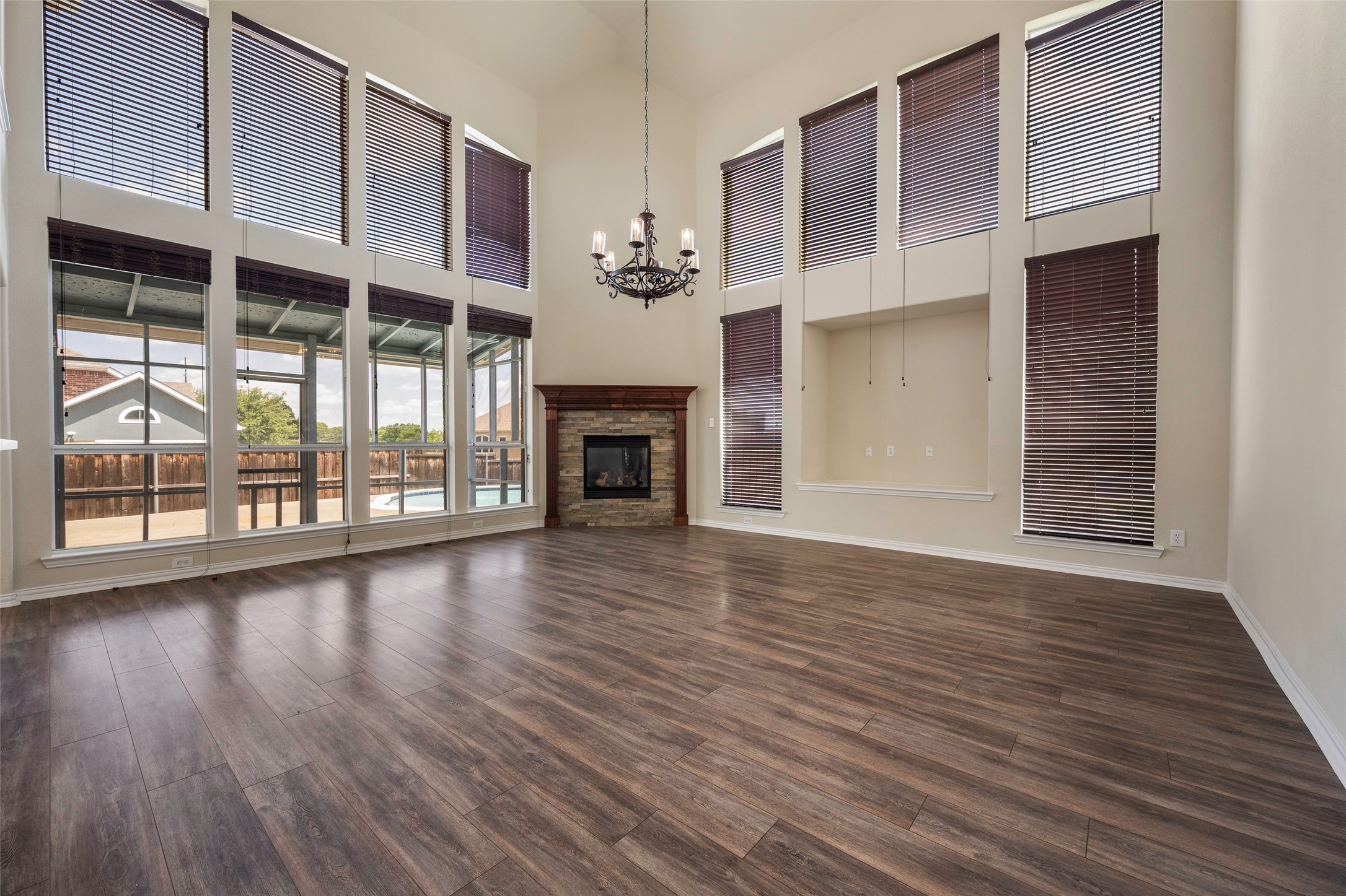 2505 Claymore Avenue Garland TX 75043
