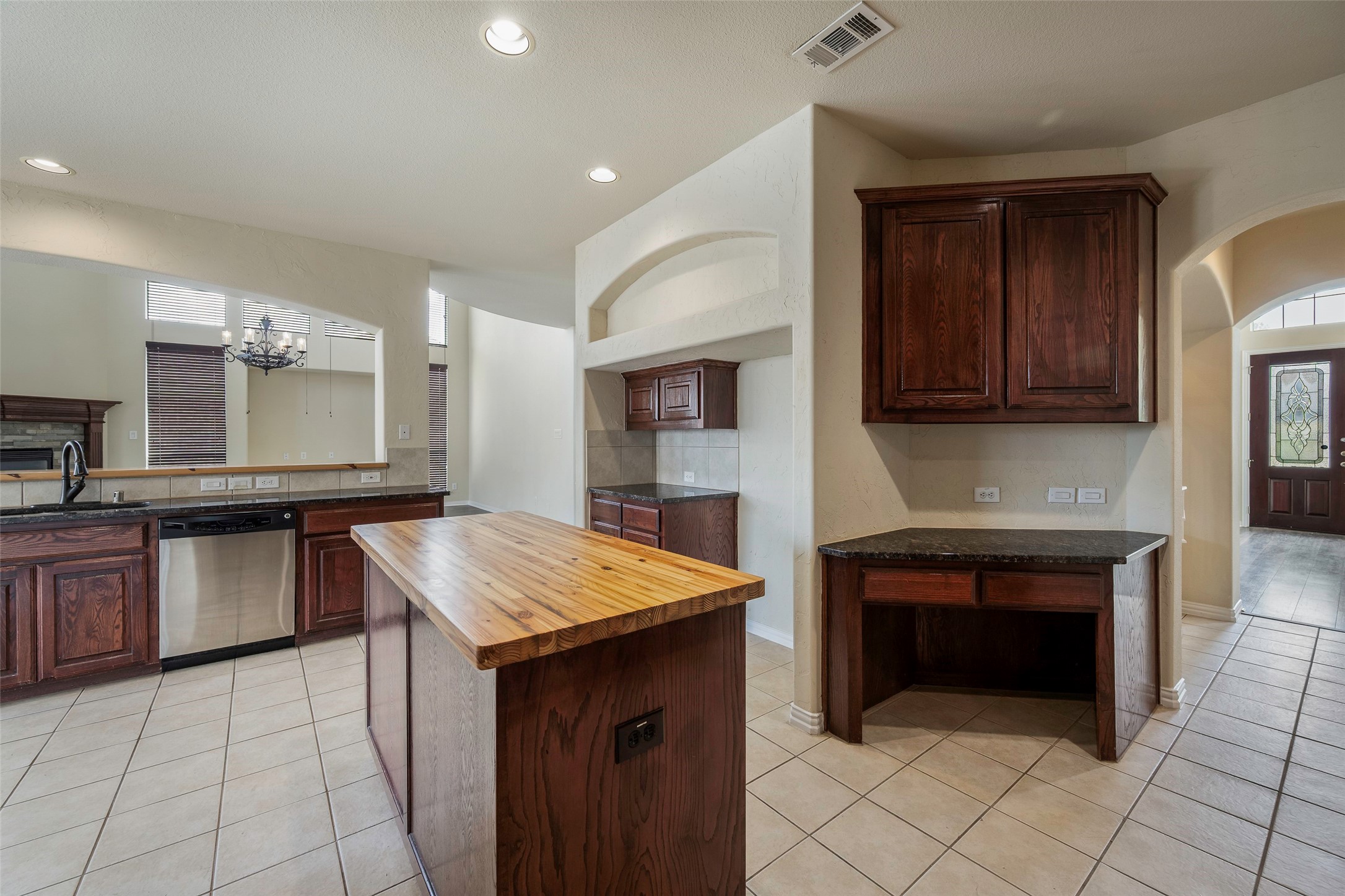 2505 Claymore Avenue Garland TX 75043
