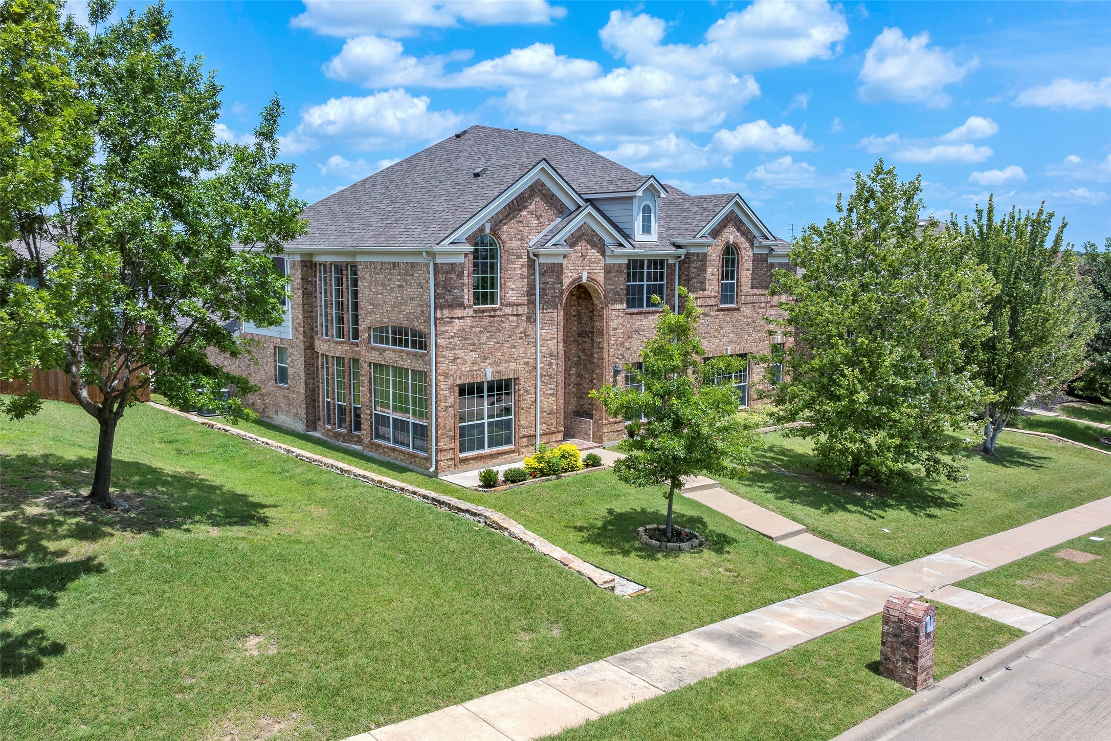 2505 Claymore Avenue Garland TX 75043