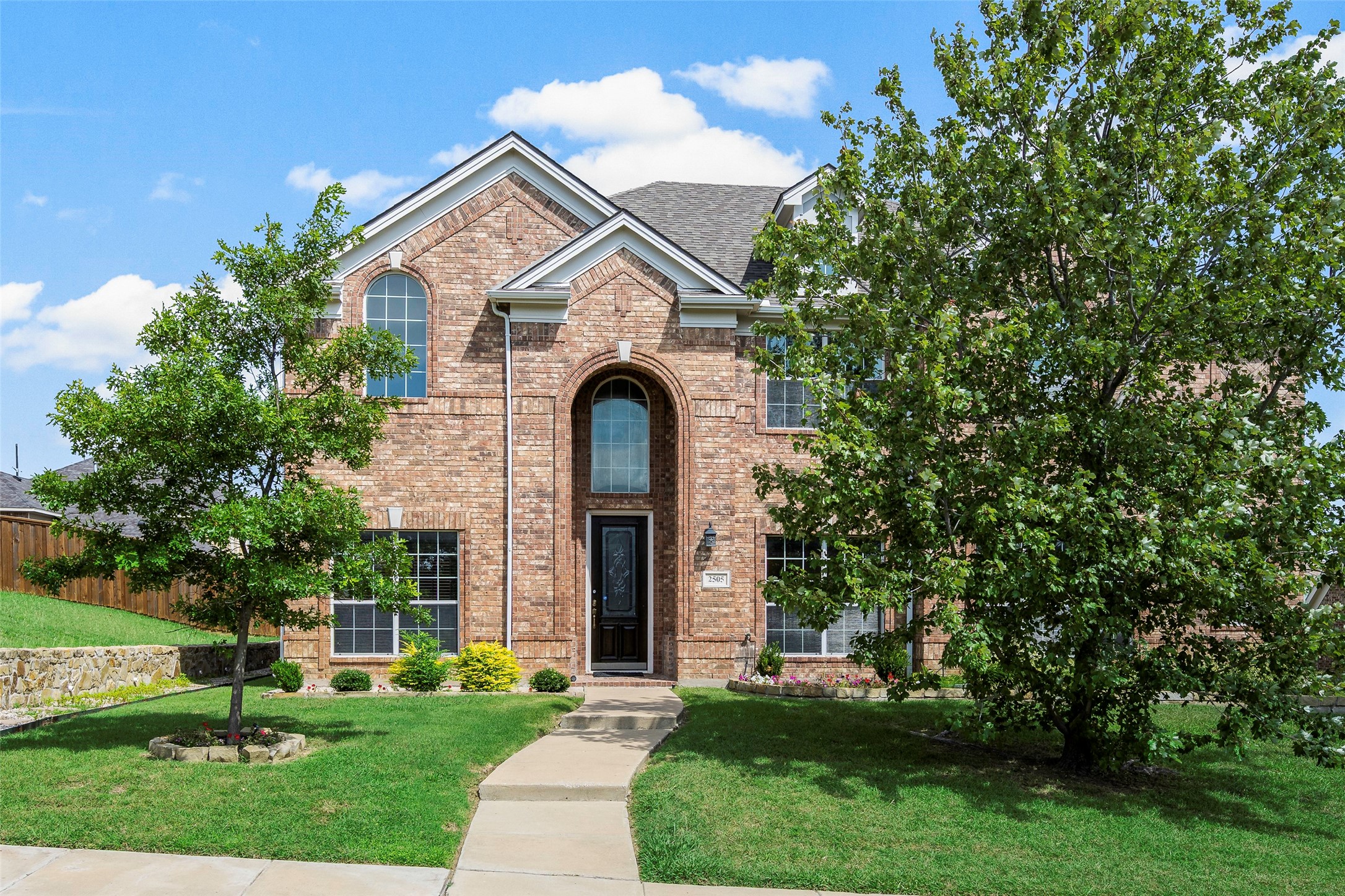 2505 Claymore Avenue Garland TX 75043
