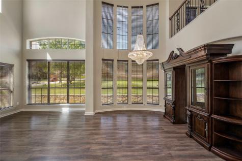 2505 Claymore Avenue Garland TX 75043