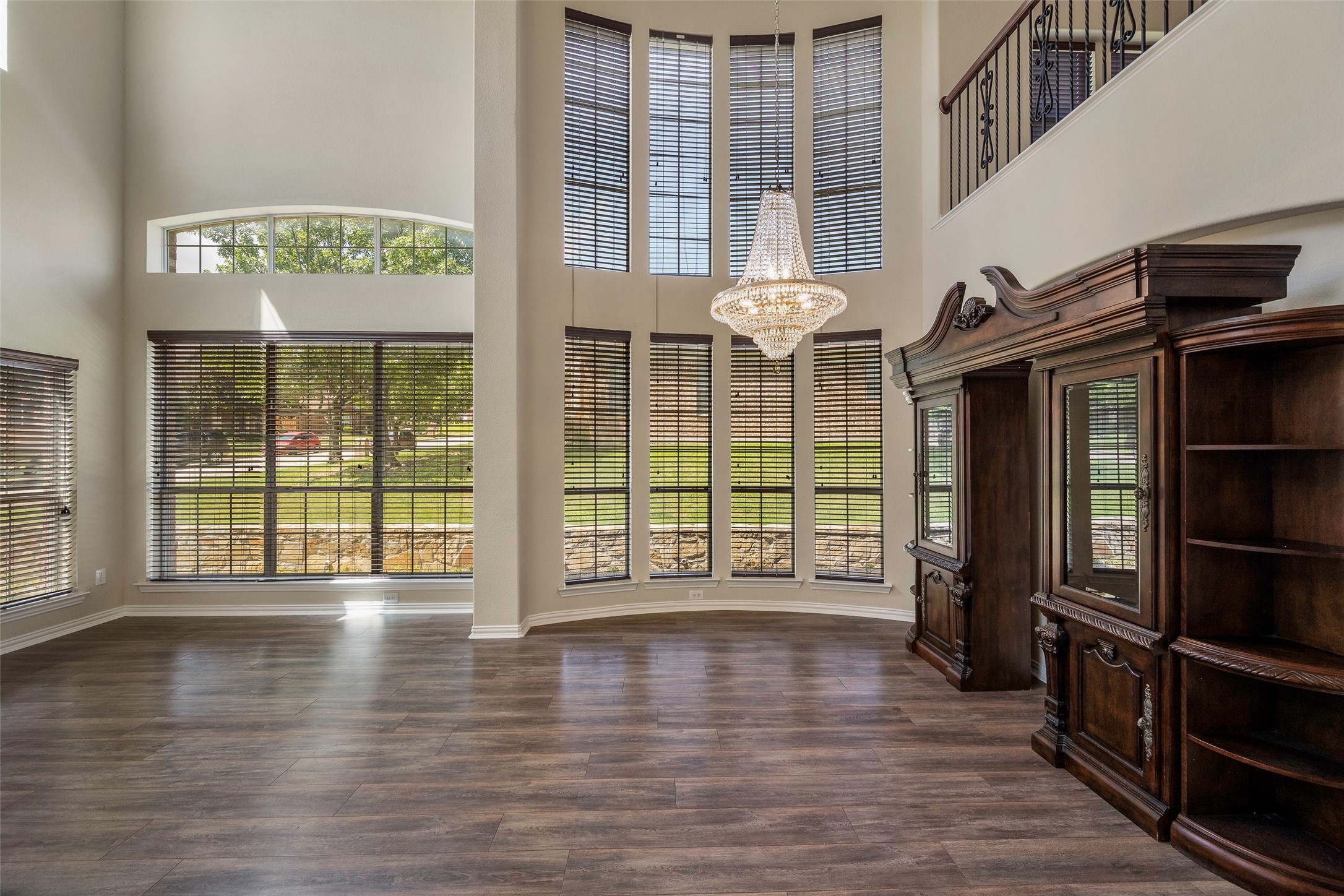 2505 Claymore Avenue Garland TX 75043
