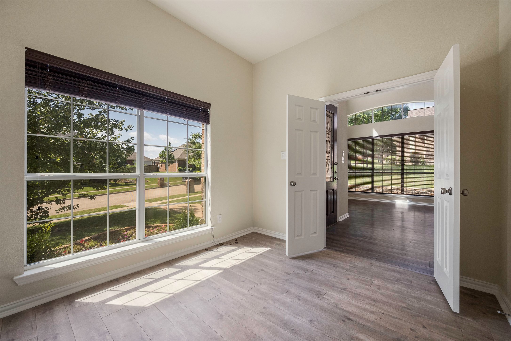 2505 Claymore Avenue Garland TX 75043