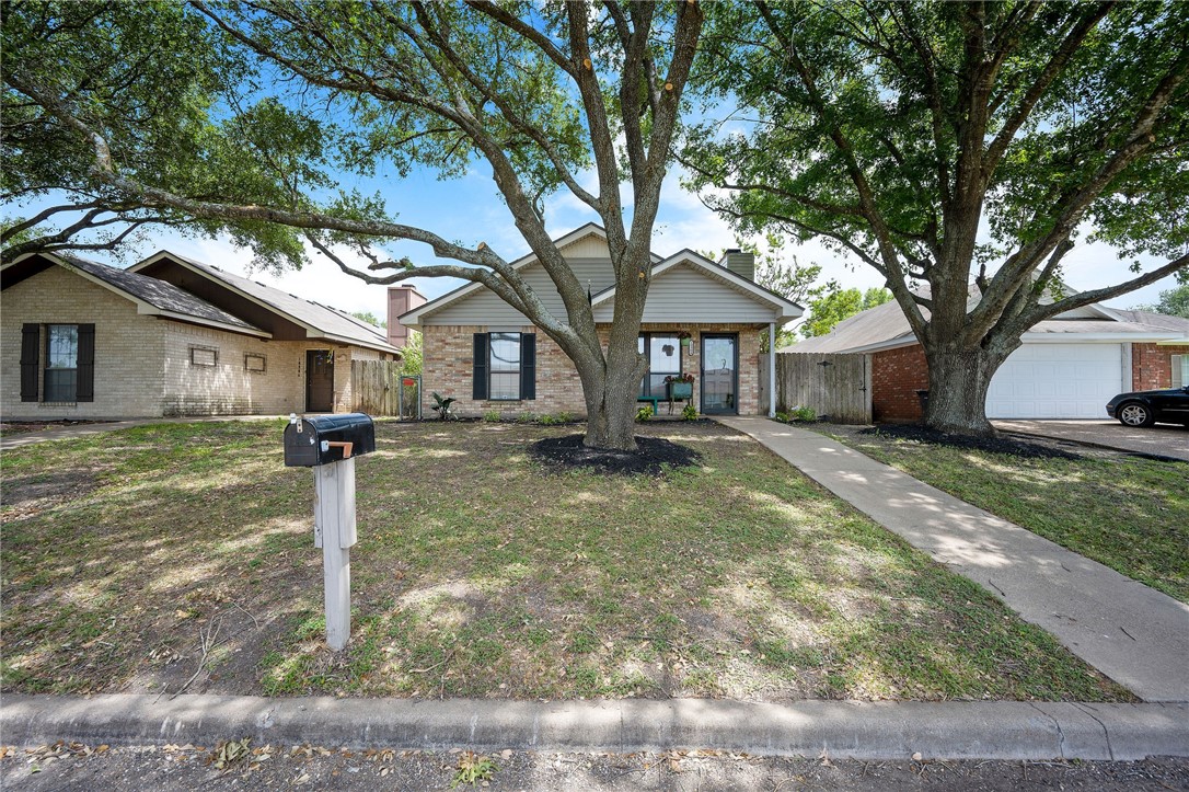 10308 Hiawatha Drive Woodway TX 76712