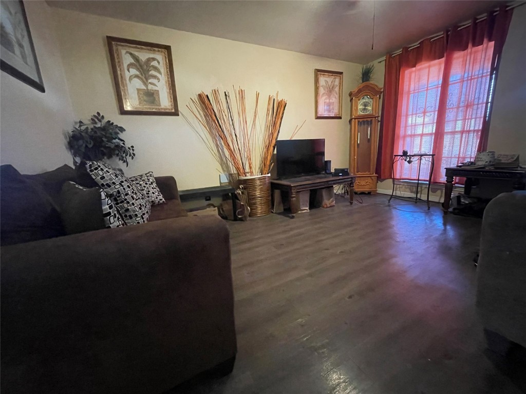 4110 Robertson Drive Dallas TX 75241