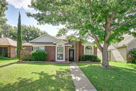 4316 Saugus Drive Grand Prairie TX 75052