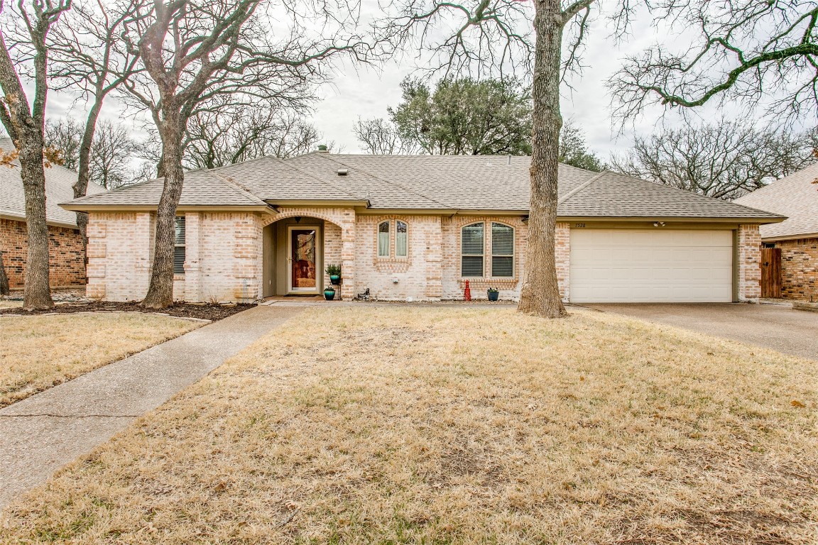 7528 Woodhaven Drive North Richland Hills TX 76182