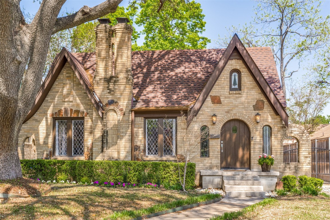 5455 Monticello Avenue Dallas TX 75206