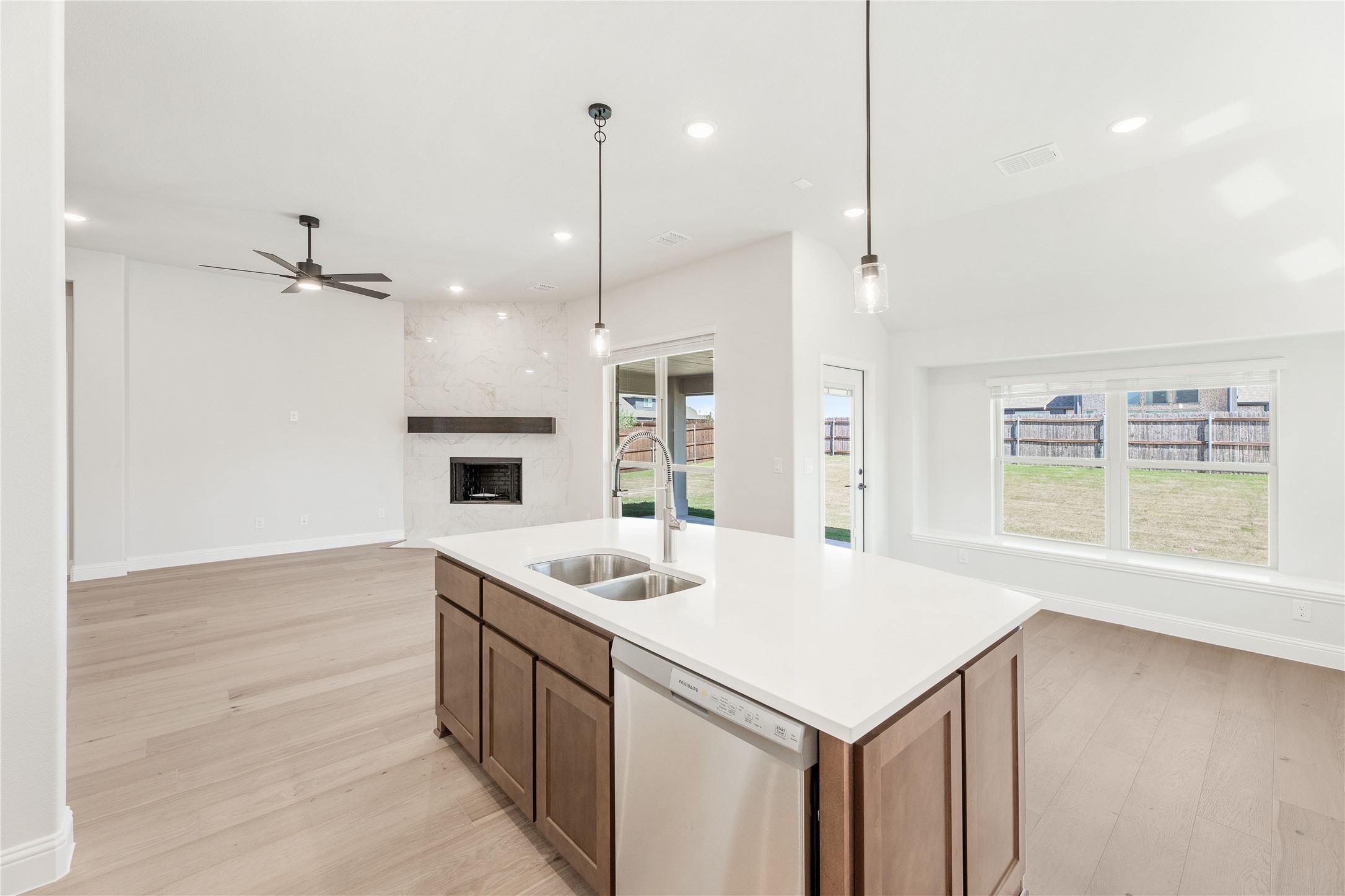 182 Memory Lane Waxahachie TX 75165