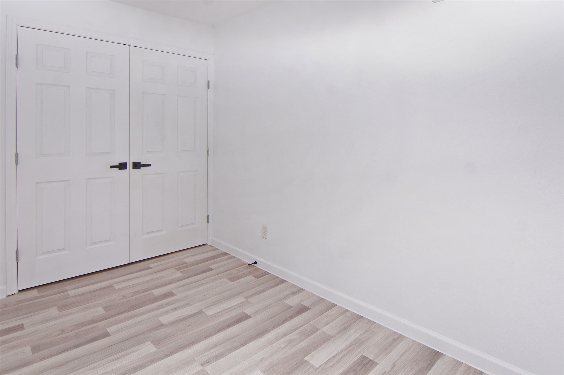 611 SE 2nd Avenue Mineral Wells TX 76067