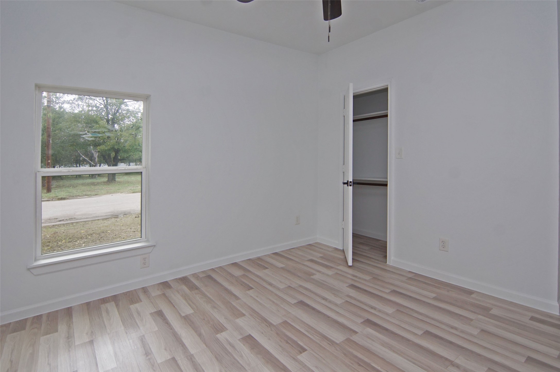 611 SE 2nd Avenue Mineral Wells TX 76067