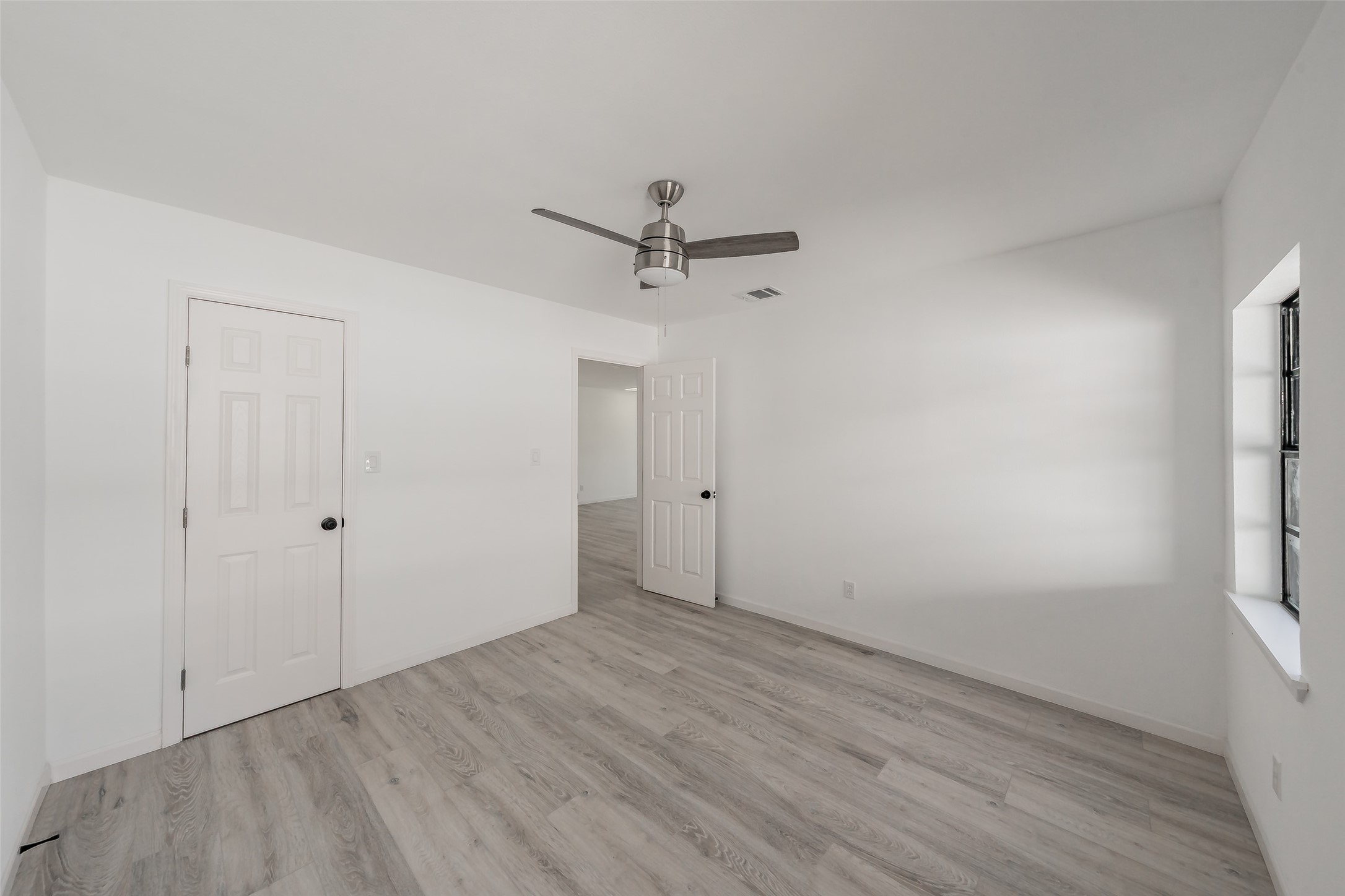 2402 E Overton Road Dallas TX 75216