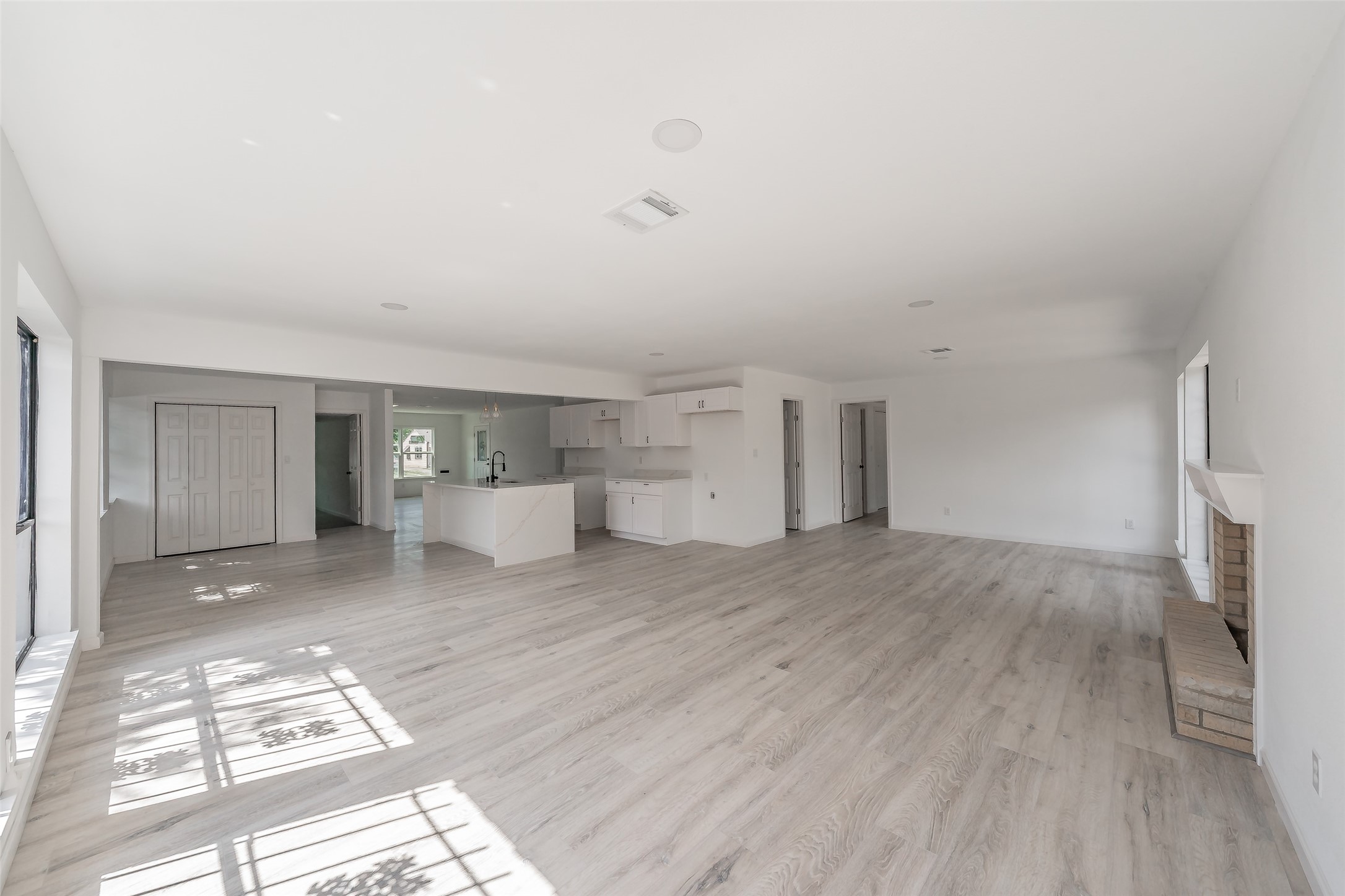 2402 E Overton Road Dallas TX 75216