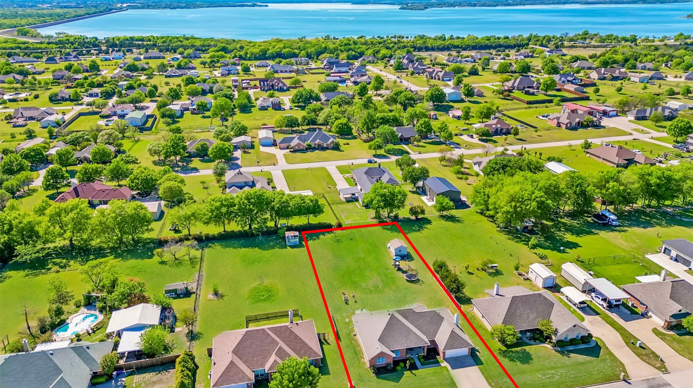 1015 Meadow Hill Drive Lavon TX 75166