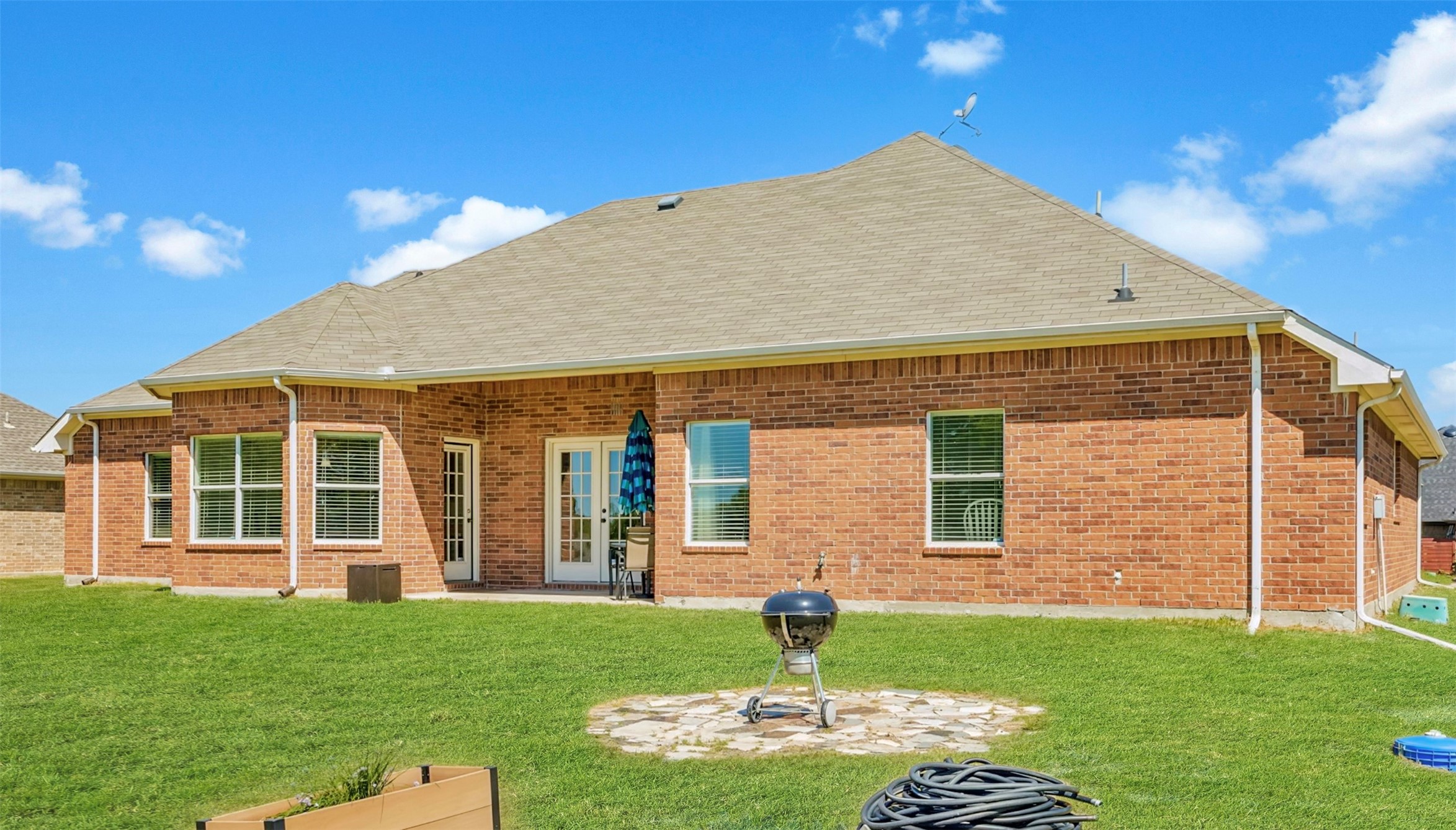 1015 Meadow Hill Drive Lavon TX 75166