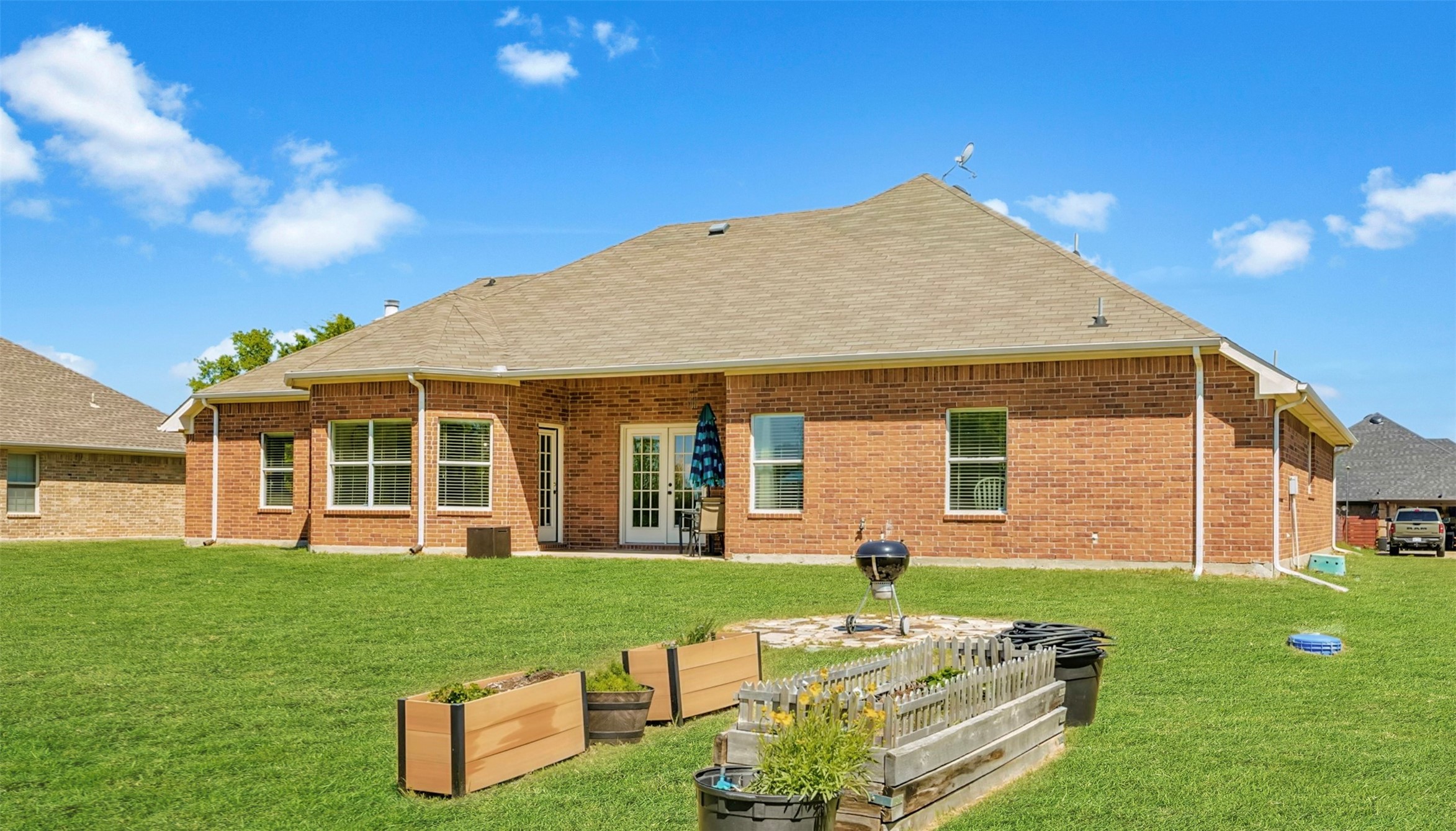 1015 Meadow Hill Drive Lavon TX 75166