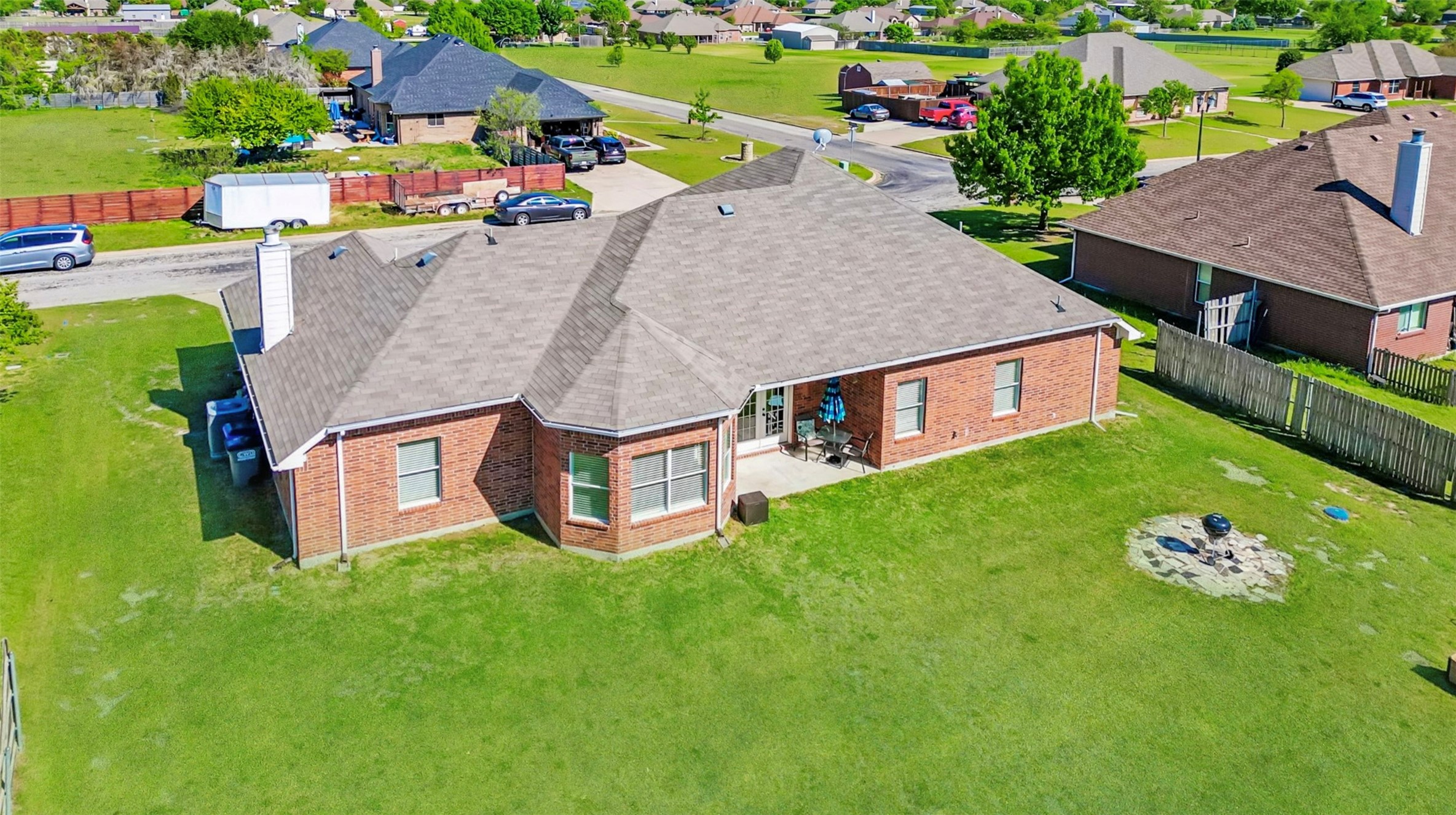 1015 Meadow Hill Drive Lavon TX 75166