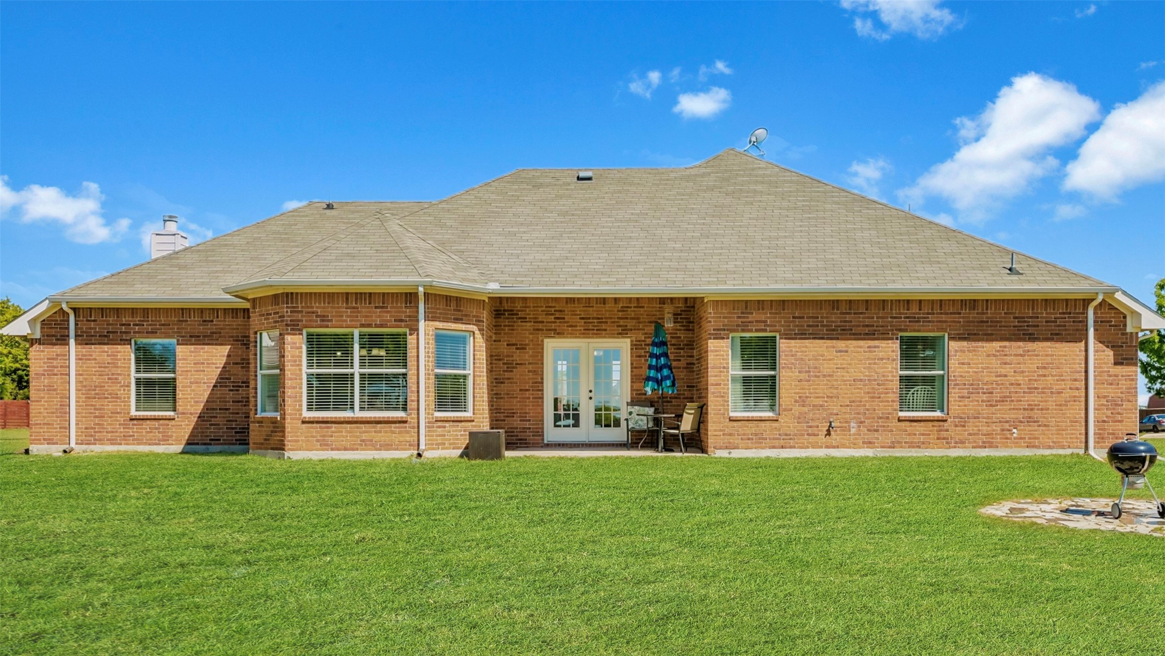 1015 Meadow Hill Drive Lavon TX 75166