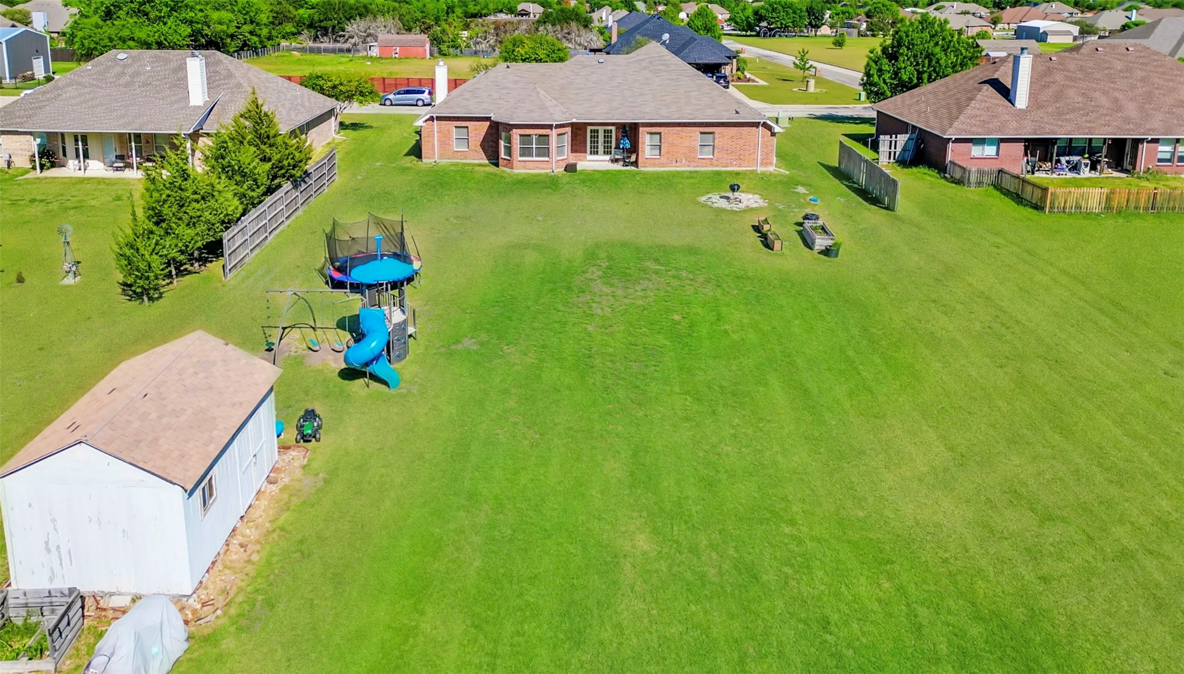 1015 Meadow Hill Drive Lavon TX 75166