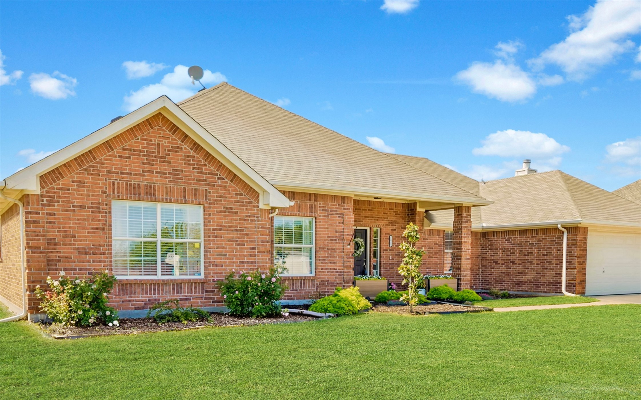 1015 Meadow Hill Drive Lavon TX 75166