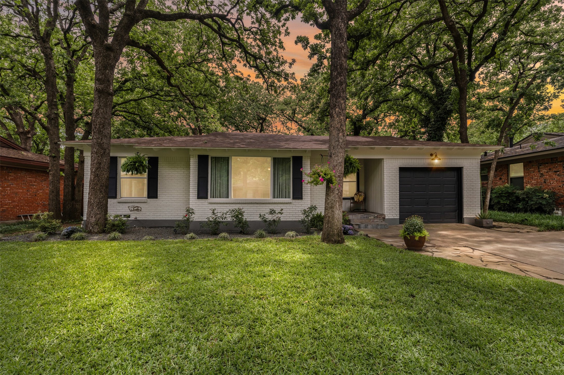 1404 Bluebonnet Trail Arlington TX 76013