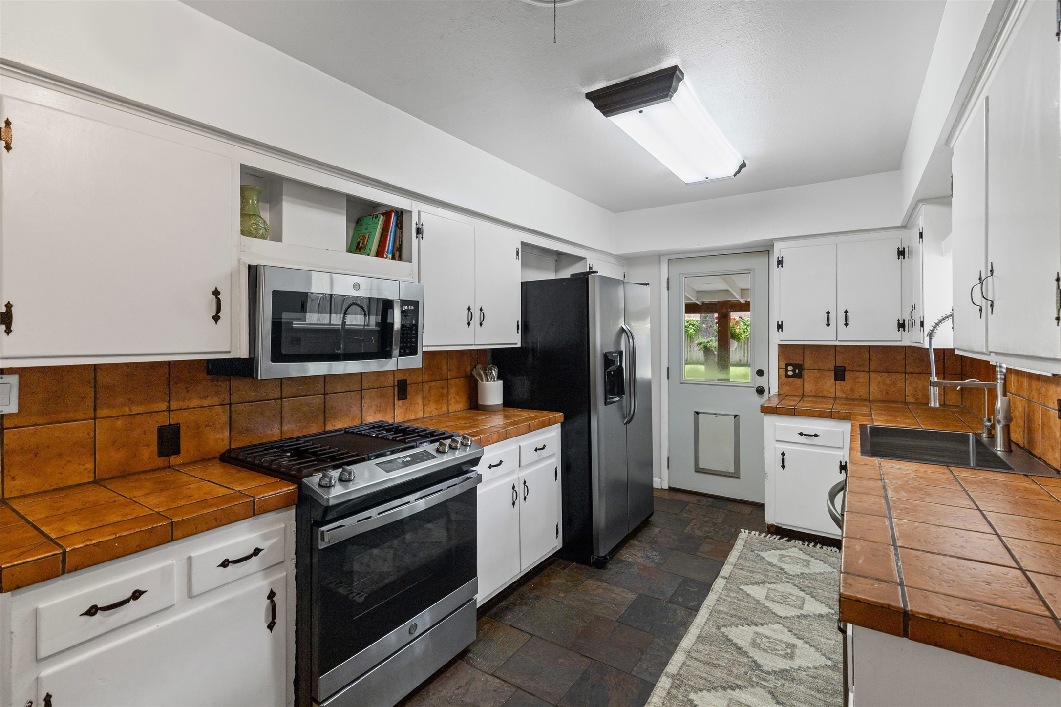 1404 Bluebonnet Trail Arlington TX 76013