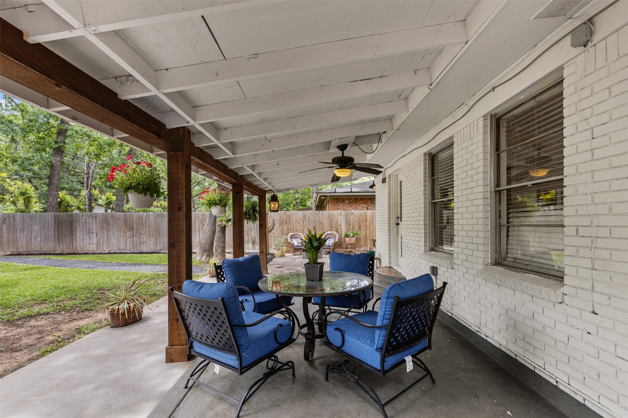1404 Bluebonnet Trail Arlington TX 76013