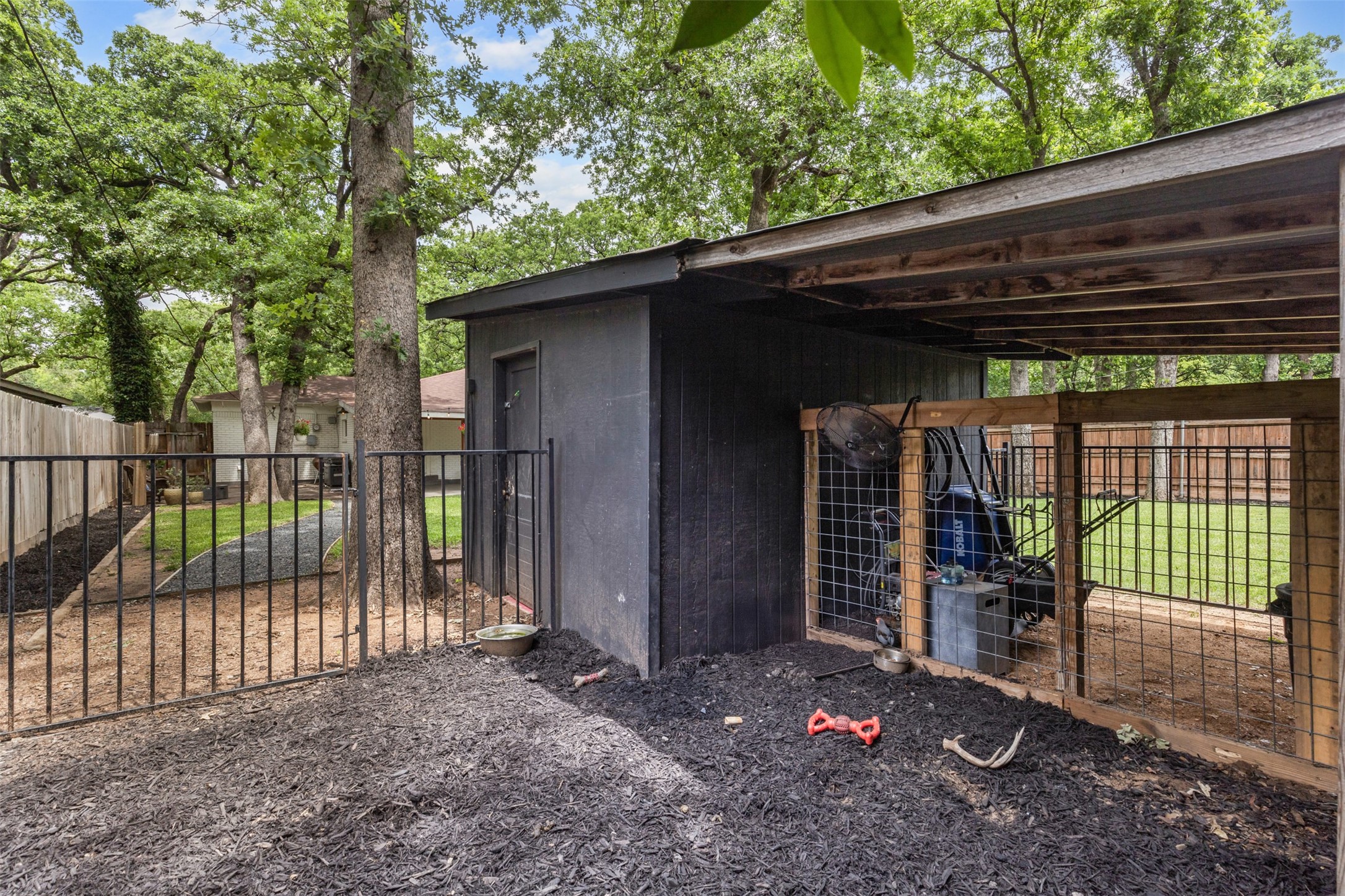 1404 Bluebonnet Trail Arlington TX 76013