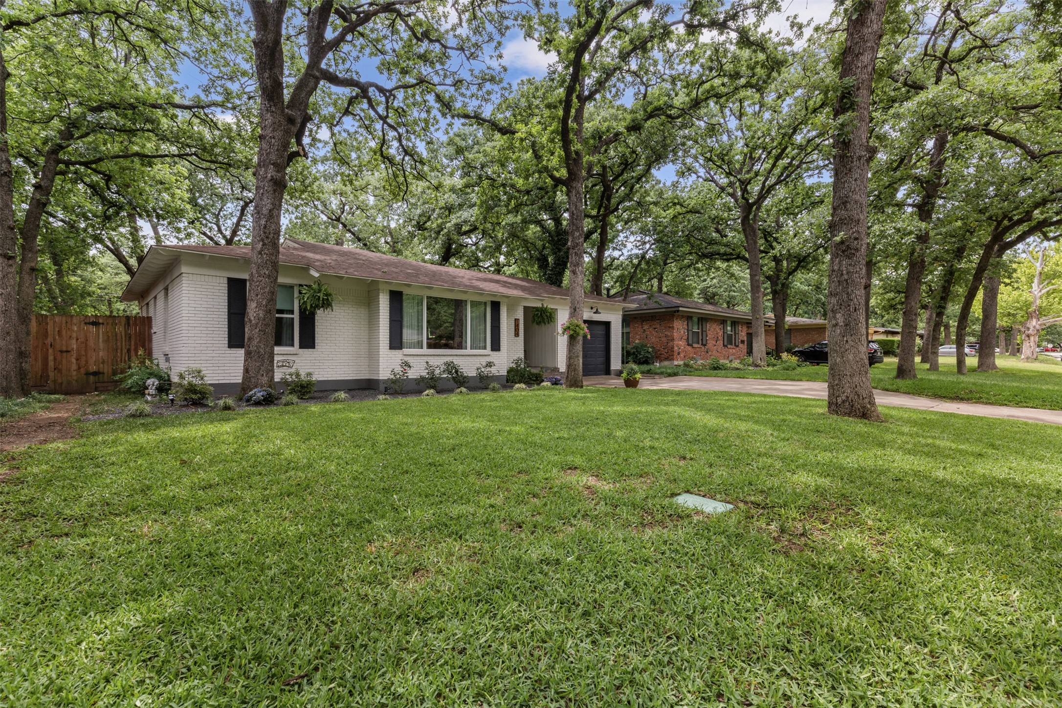 1404 Bluebonnet Trail Arlington TX 76013