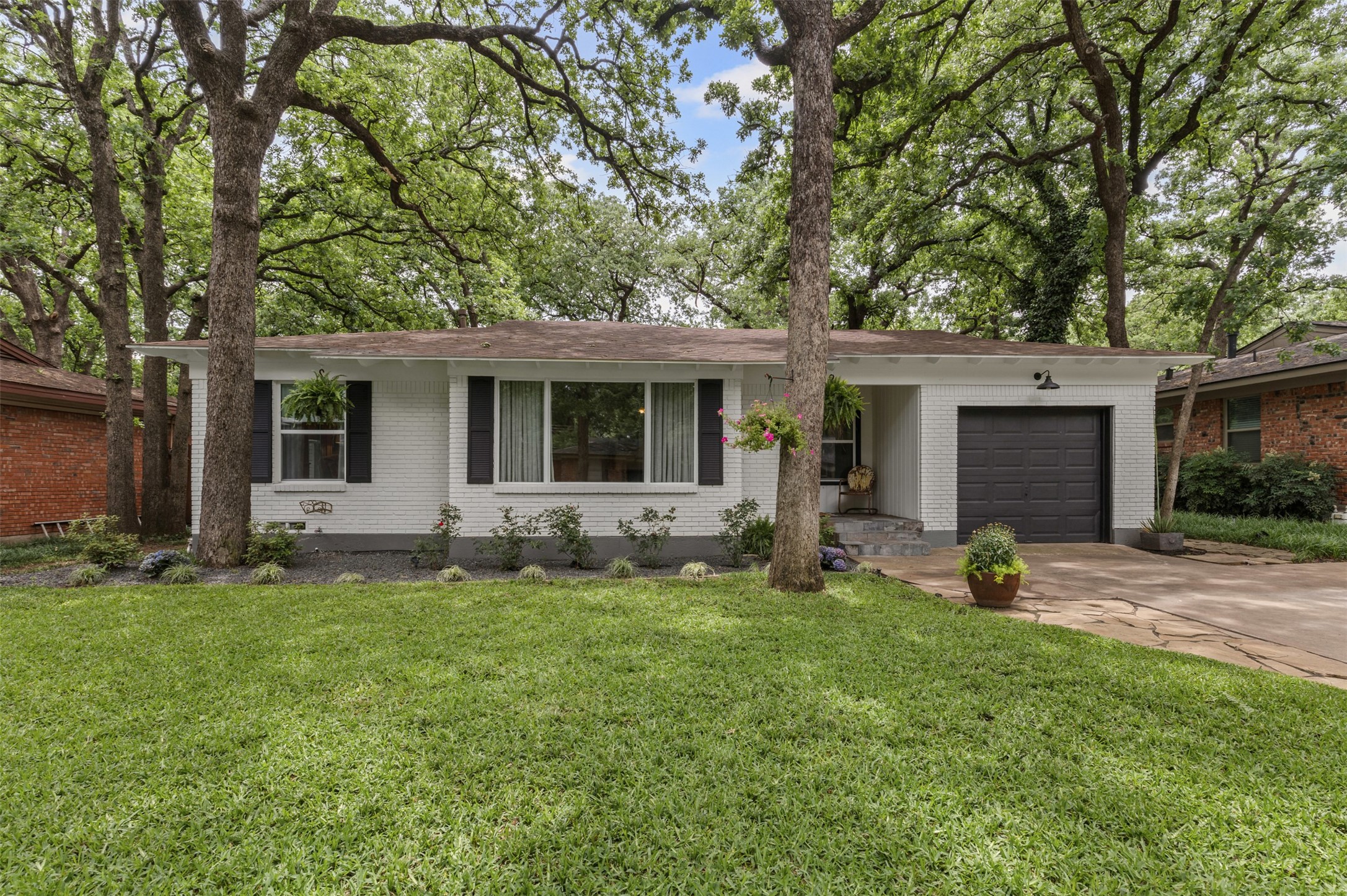 1404 Bluebonnet Trail Arlington TX 76013