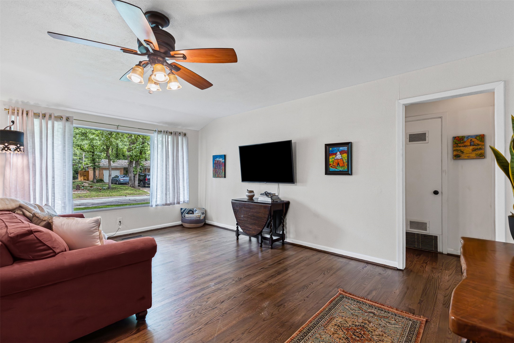 1404 Bluebonnet Trail Arlington TX 76013