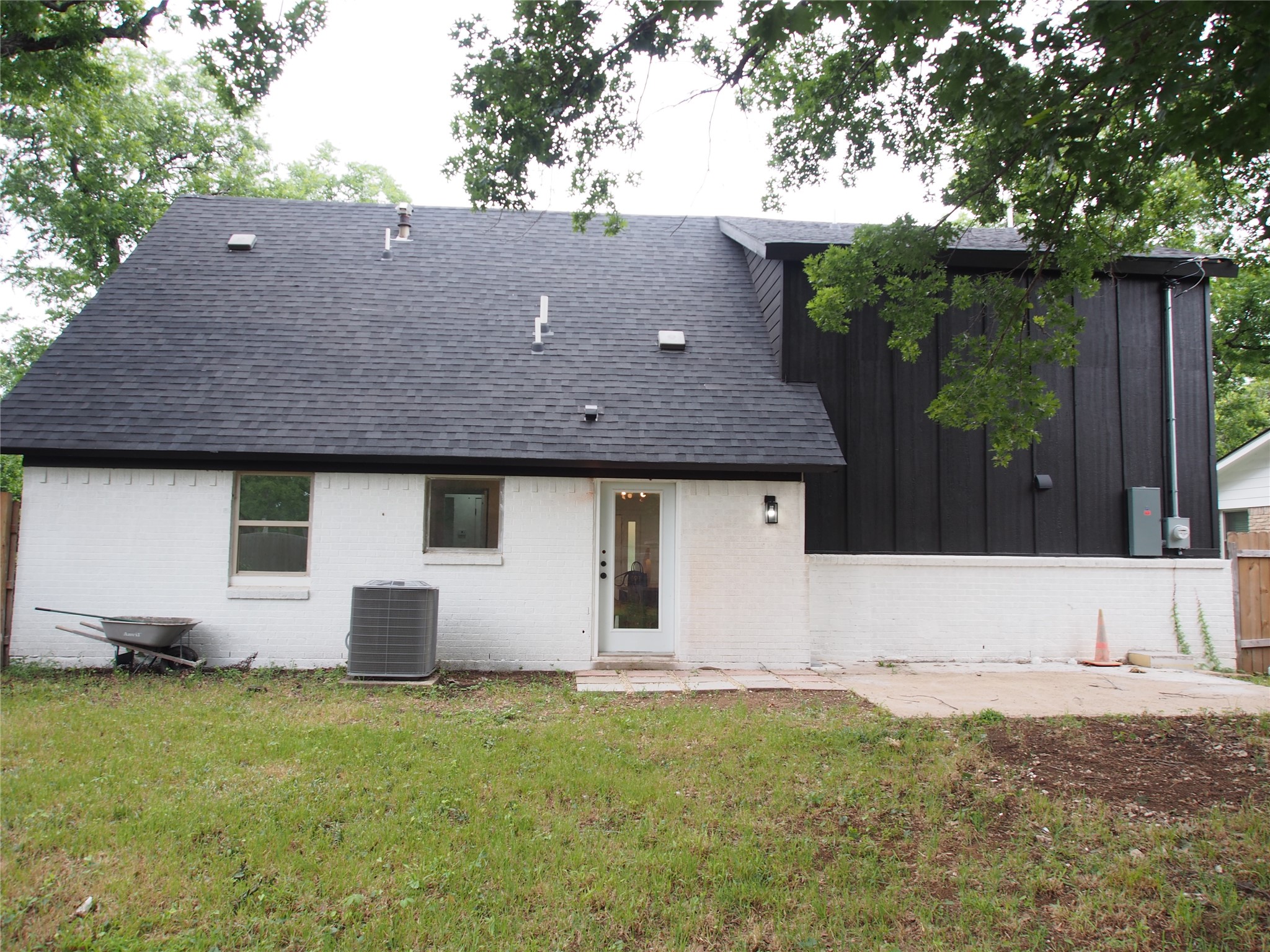 1703 Foster Drive Arlington TX 76012