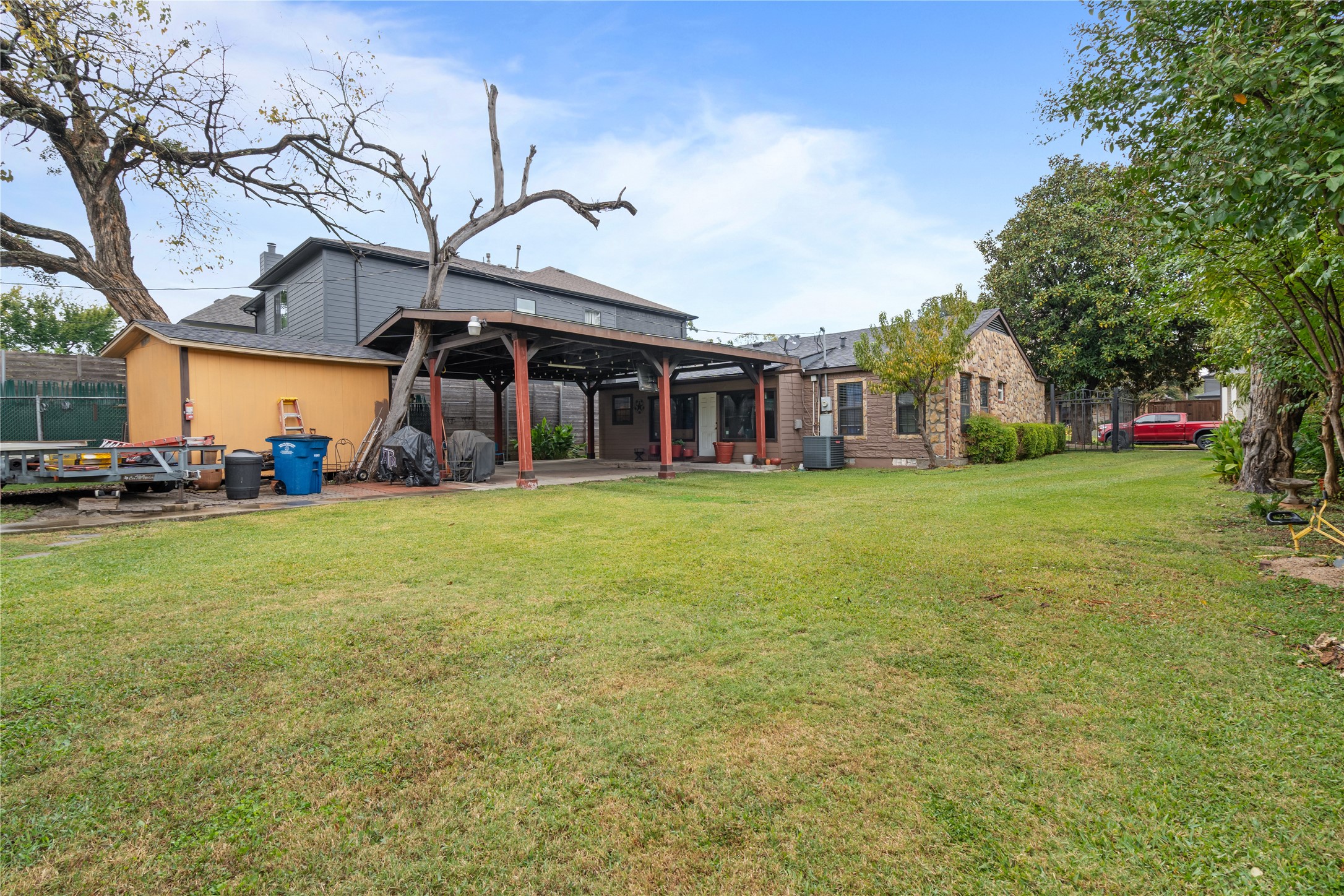 6038 Goodwin Avenue Dallas TX 75206