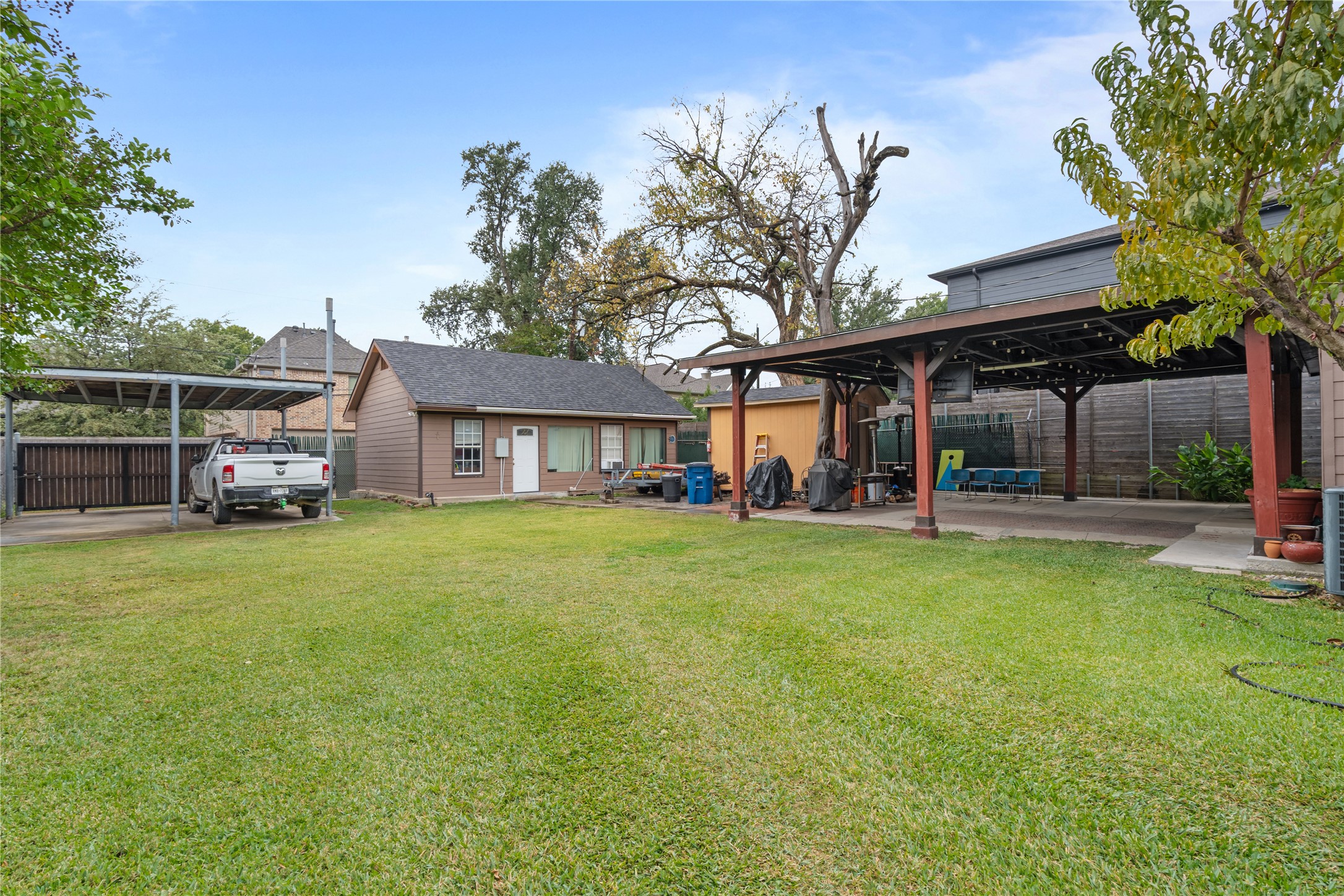 6038 Goodwin Avenue Dallas TX 75206