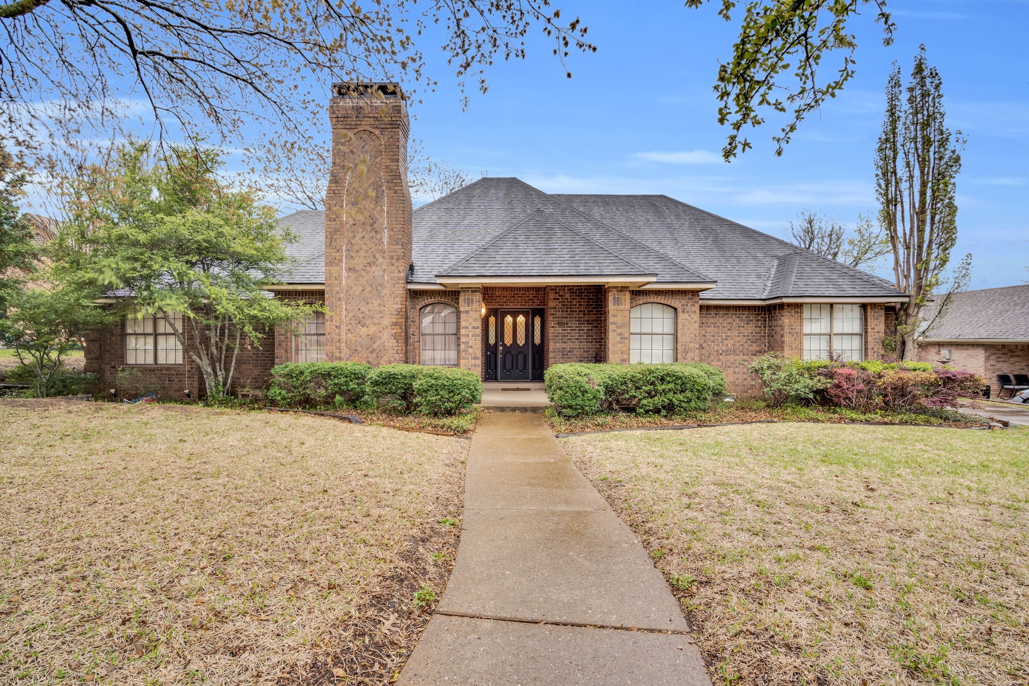 719 Meadowbrooke Circle Duncanville TX 75137
