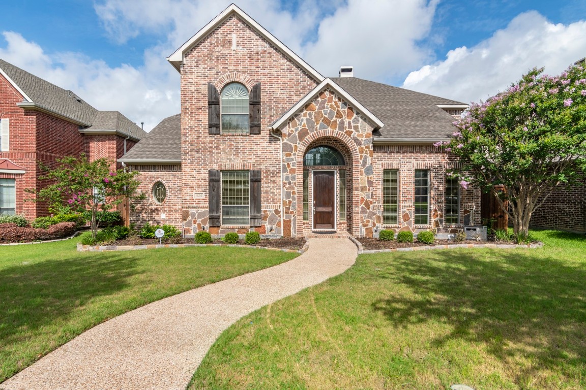 424 Water Bridge Drive Lewisville TX 75056